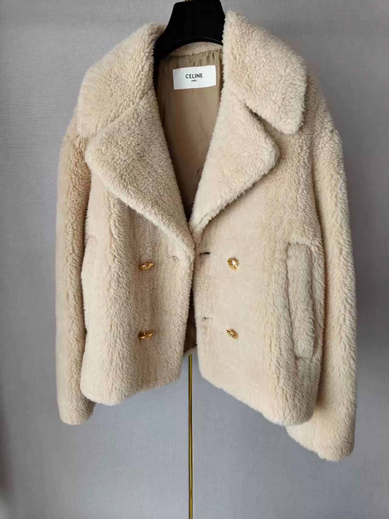 Celine Celine Double-Breasted Fur Coat Size M / US 6-8 / IT 42-44 - 6 Thumbnail