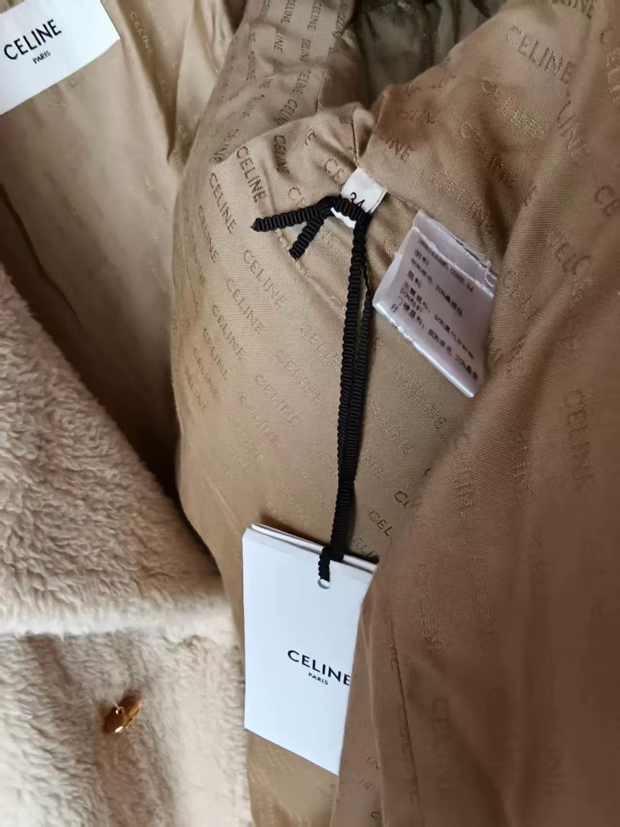 Celine Celine Double-Breasted Fur Coat Size M / US 6-8 / IT 42-44 - 5 Thumbnail