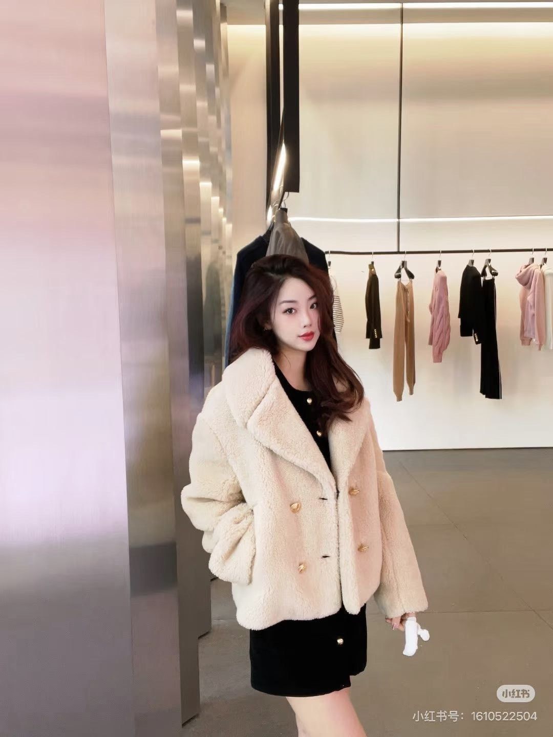 Celine Celine Double-Breasted Fur Coat Size M / US 6-8 / IT 42-44 - 3 Thumbnail