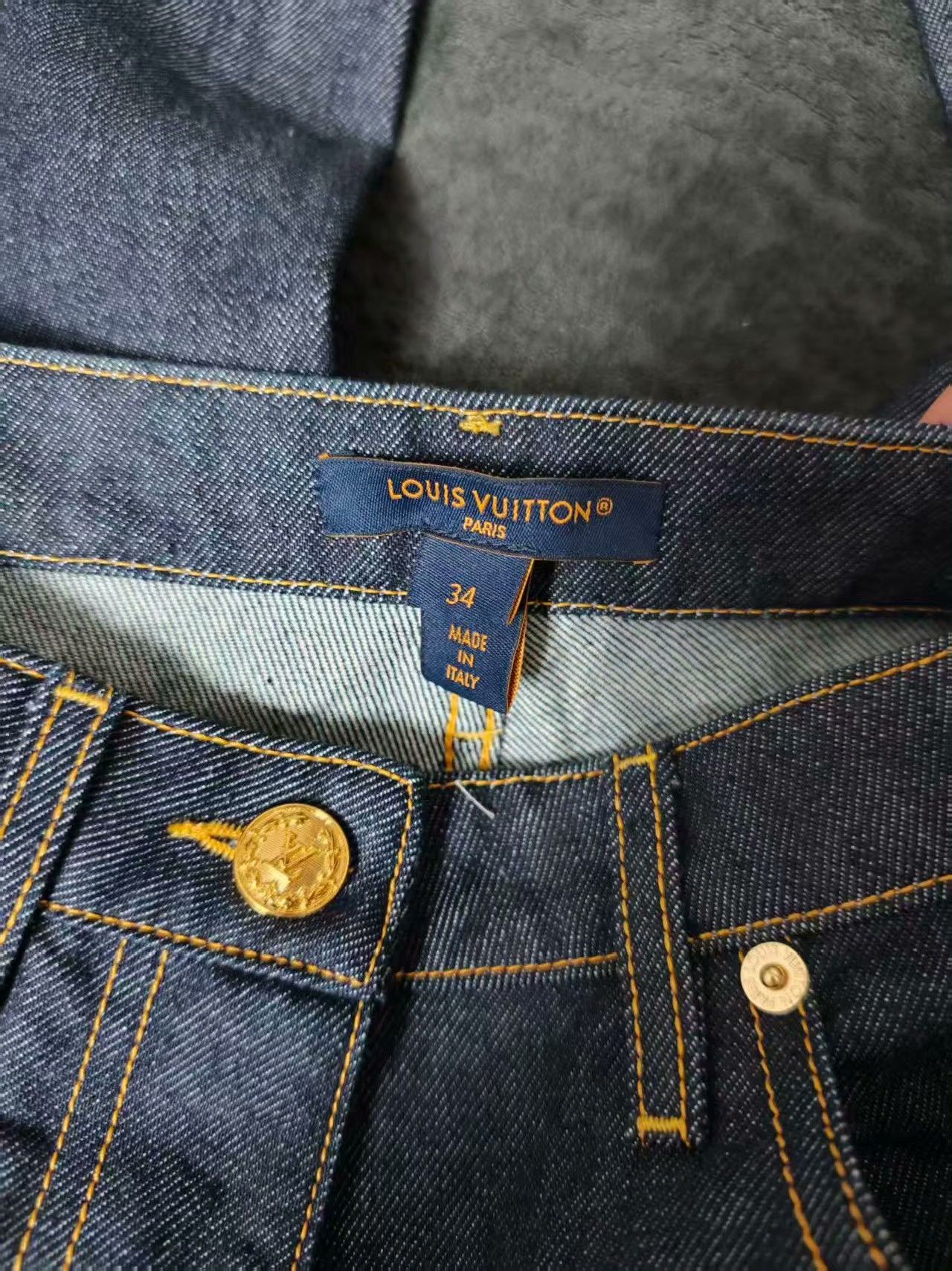 Louis Vuitton LV25 Cuffed Flared Denim Jeans Size 25" / US 0 / IT 36 - 4 Thumbnail