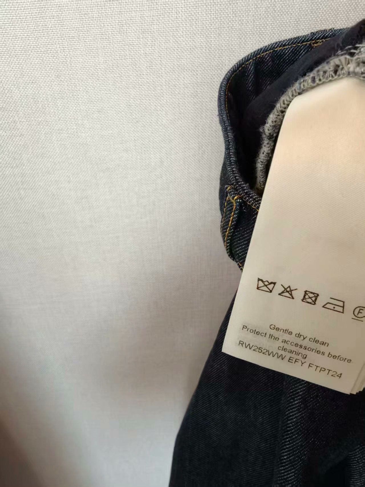 Louis Vuitton LV25 Cuffed Flared Denim Jeans Size 25" / US 0 / IT 36 - 6 Thumbnail