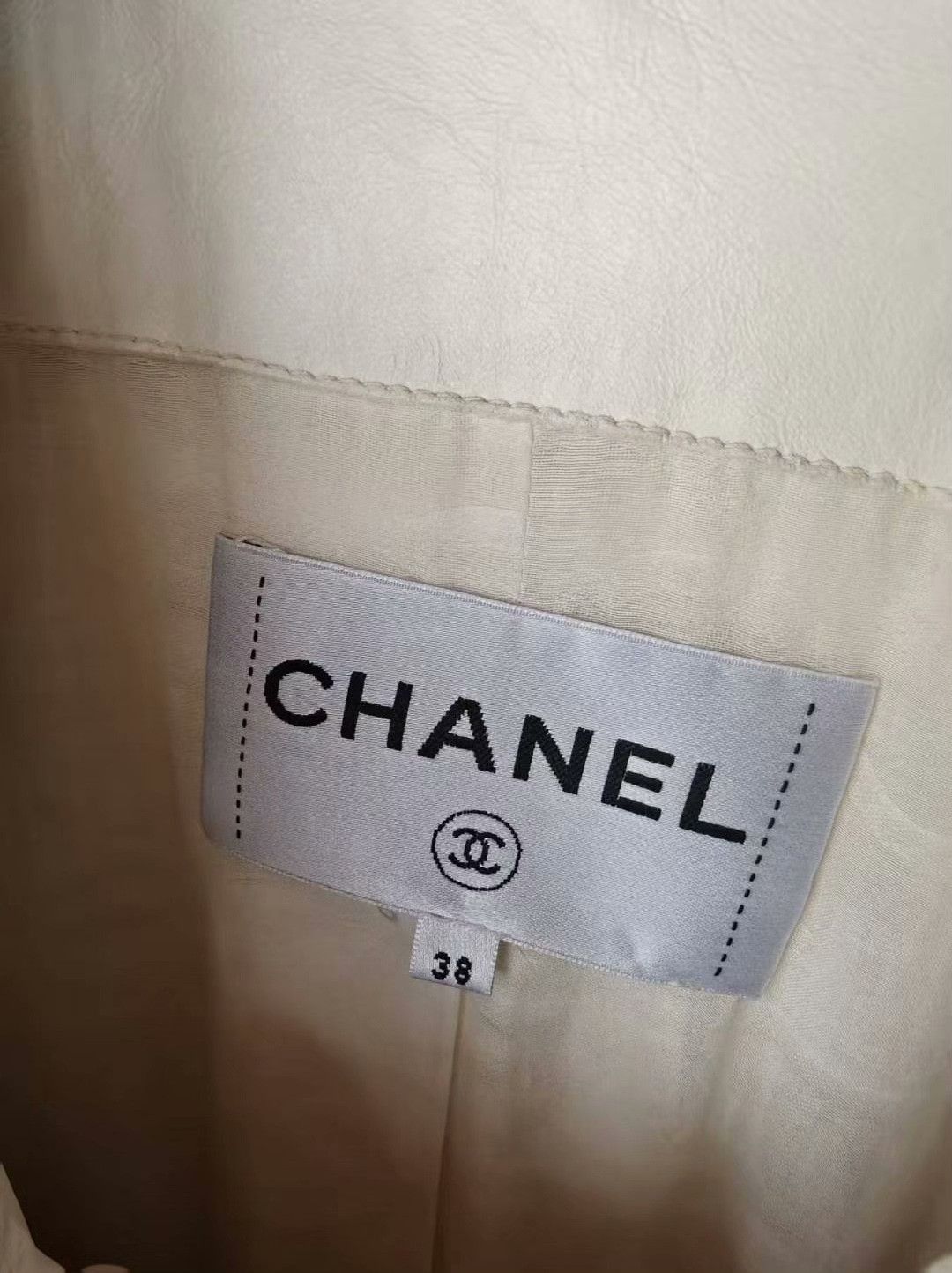 Chanel Chanel Leather Jacket Size M / US 6-8 / IT 42-44 - 4 Thumbnail