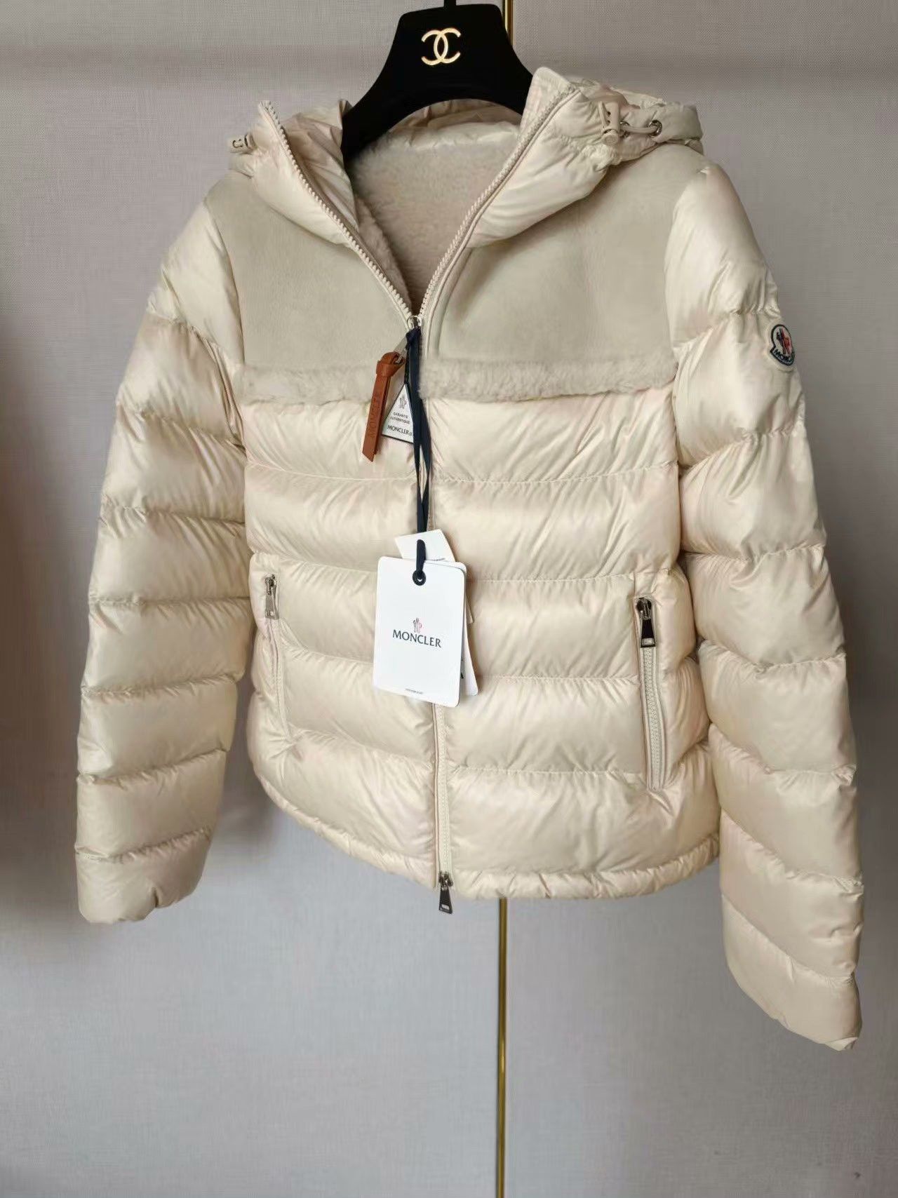 Moncler Moncler Down Jacket Size M / US 6-8 / IT 42-44 - 7 Thumbnail