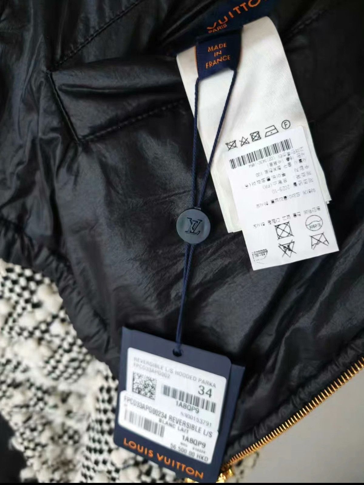 Louis Vuitton LV Reversible Coat Size US M / EU 48-50 / 2 - 4 Thumbnail