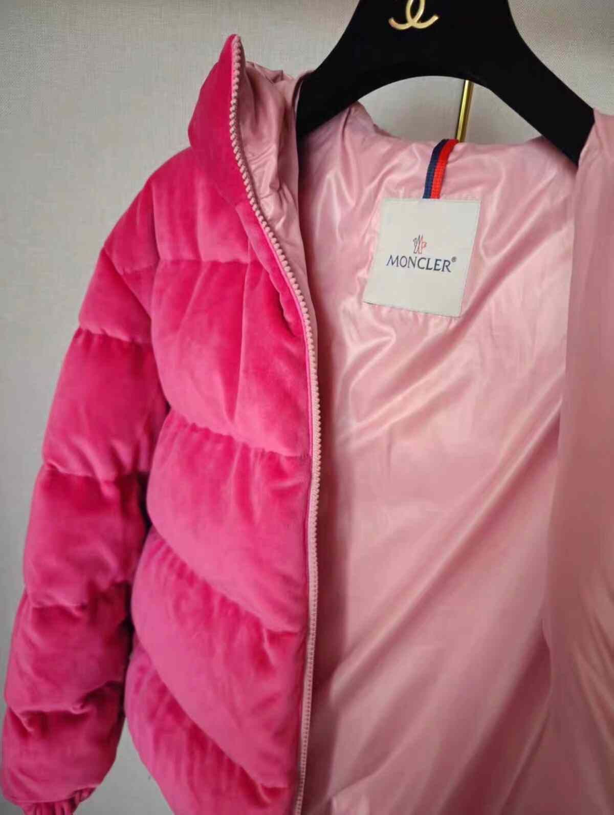 Moncler Moncler 14y Down Jacket Size M / US 6-8 / IT 42-44 - 3 Thumbnail
