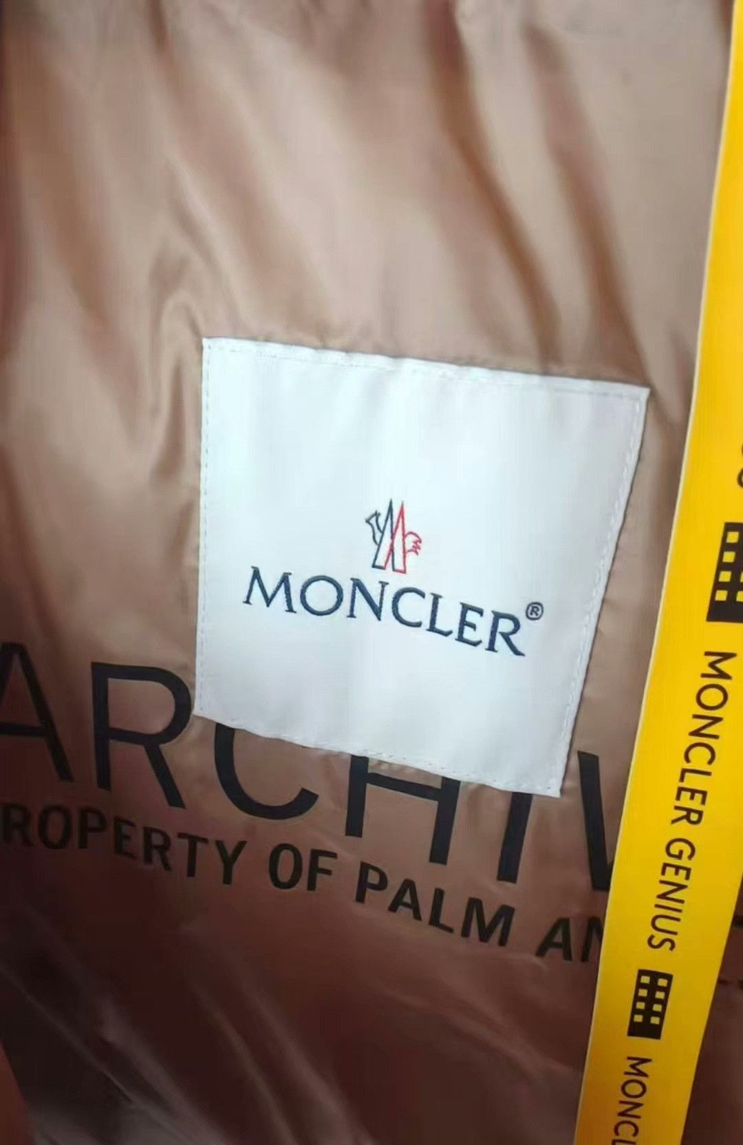 Moncler Moncler Women's Down Jacket Size M / US 6-8 / IT 42-44 - 2 Thumbnail