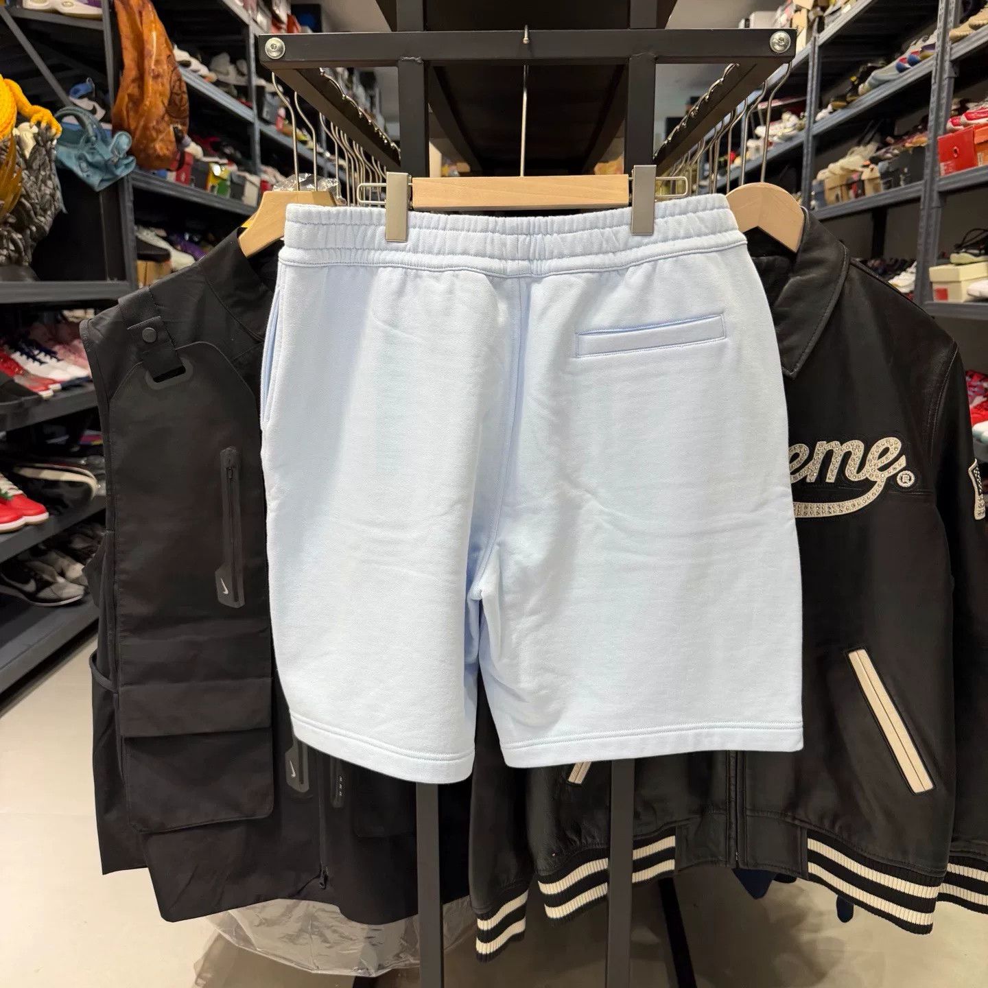 Burberry Burberry Printed Letter Shorts Size US 26 / EU 42 - 6 Thumbnail
