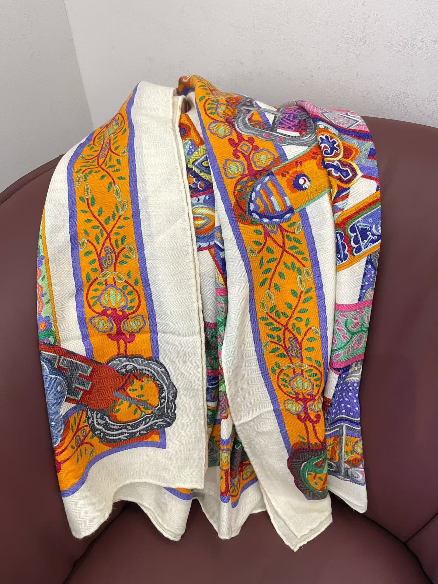 Hermes Hermès Unicorn Song Colorful Shawl Size ONE SIZE - 4 Thumbnail
