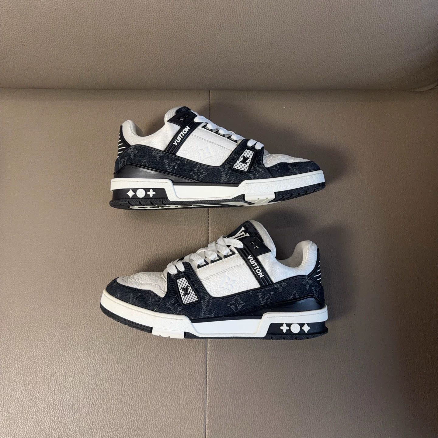 Louis Vuitton Lv Trainer Black White 99 New Size US 5 / EU 37 - 6 Thumbnail