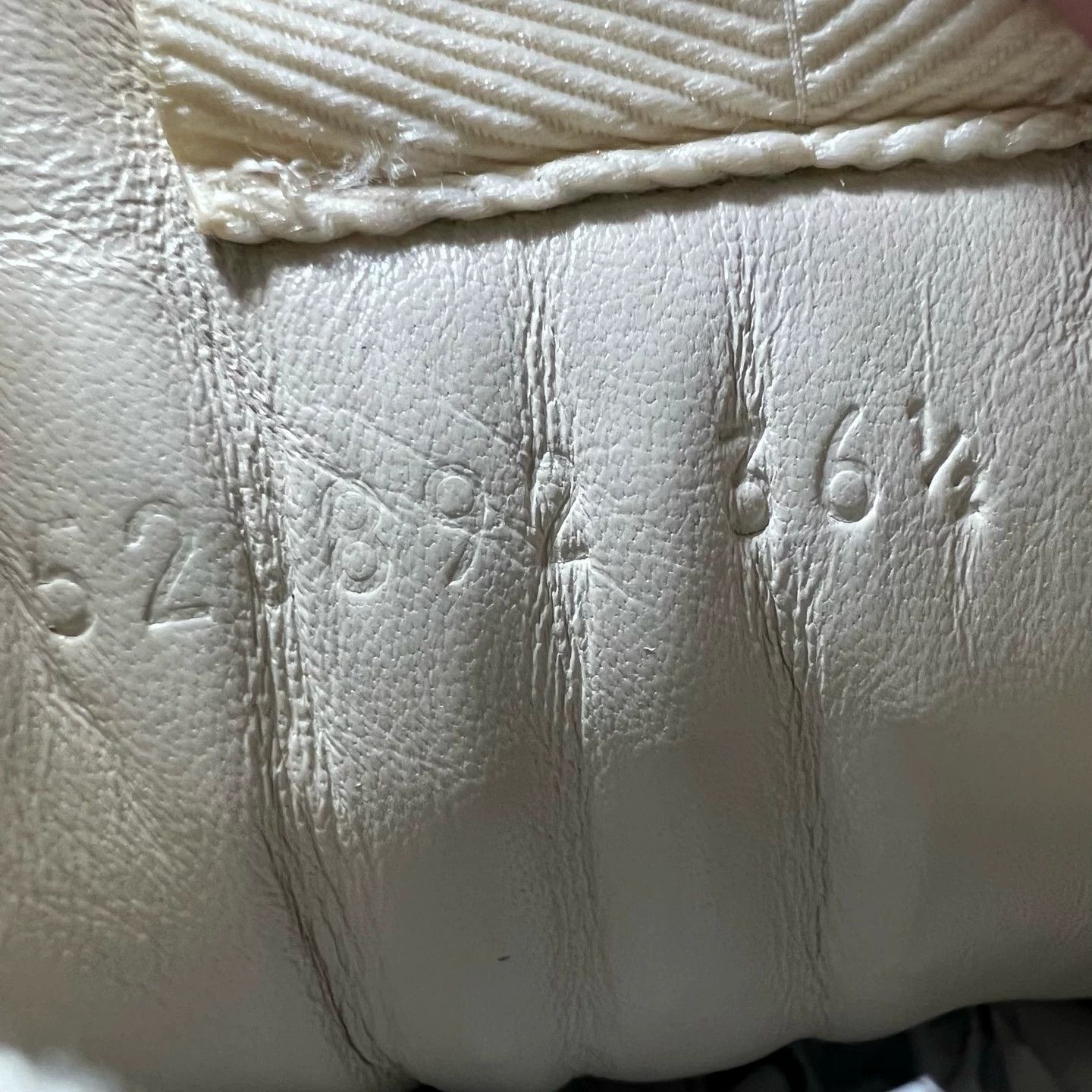 Gucci Gucci Rhyton White Sneakers Size US 10 / EU 43 - 8 Thumbnail