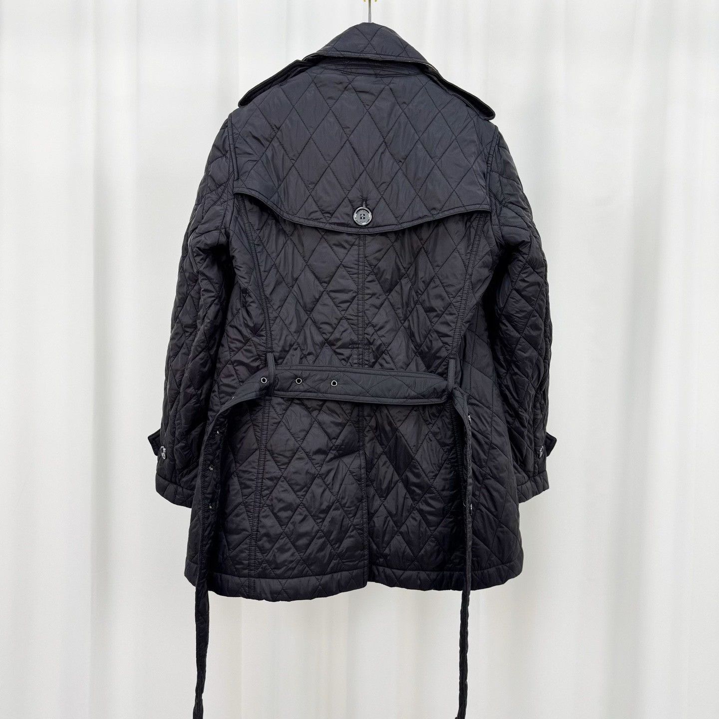 Burberry Burberry Black Quilted Double-Breasted Coat Size M / US 6-8 / IT 42-44 - 2 Thumbnail