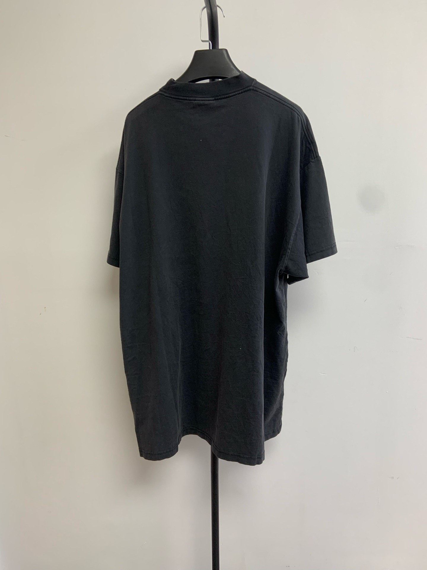 Balenciaga Balenciaga Letter Print Oversized Unisex T-shirt Size US M / EU 48-50 / 2 - 2 Thumbnail