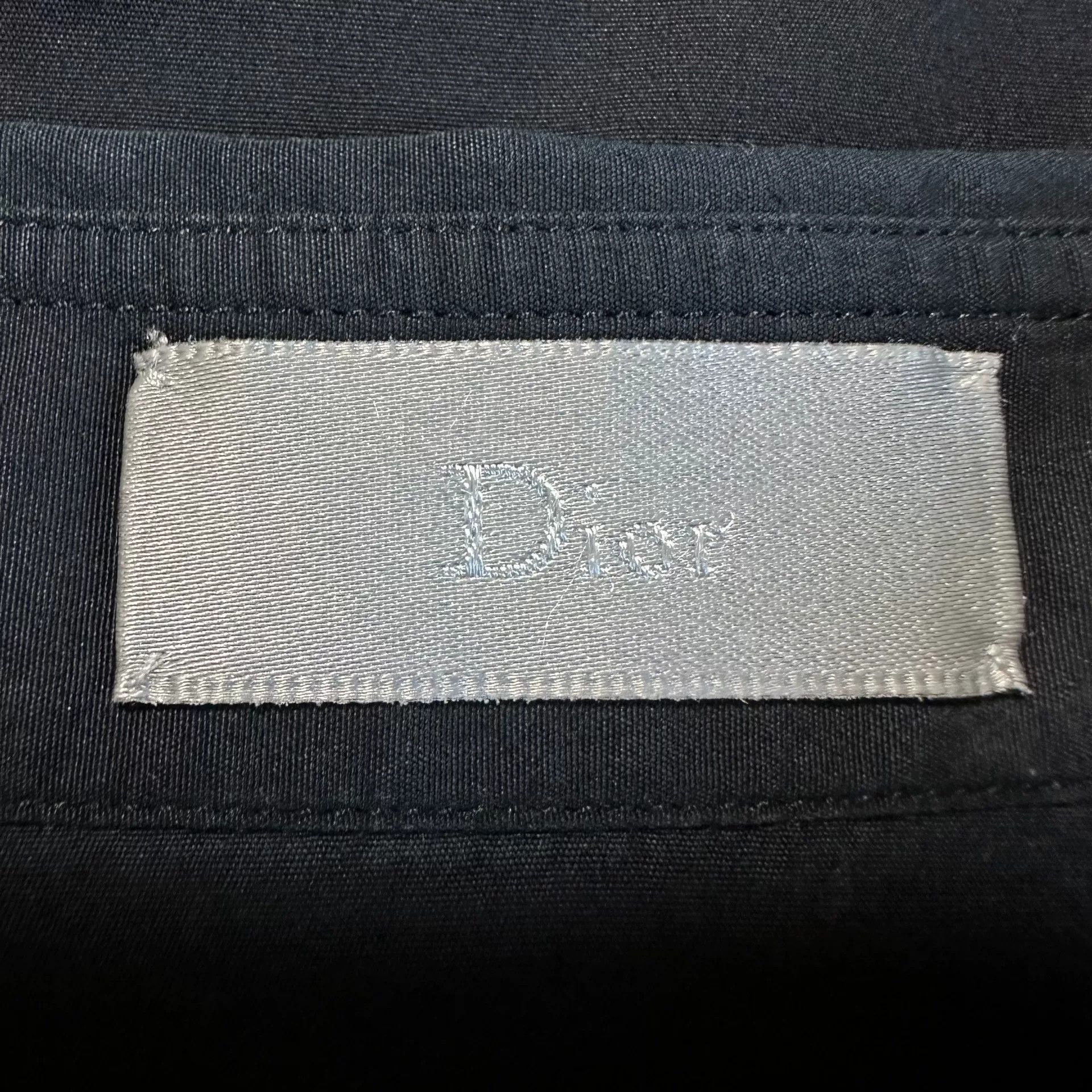 Dior Dior Homme Metal Anchor Button Short Sleeve Shirt Size US M / EU 48-50 / 2 - 7 Thumbnail