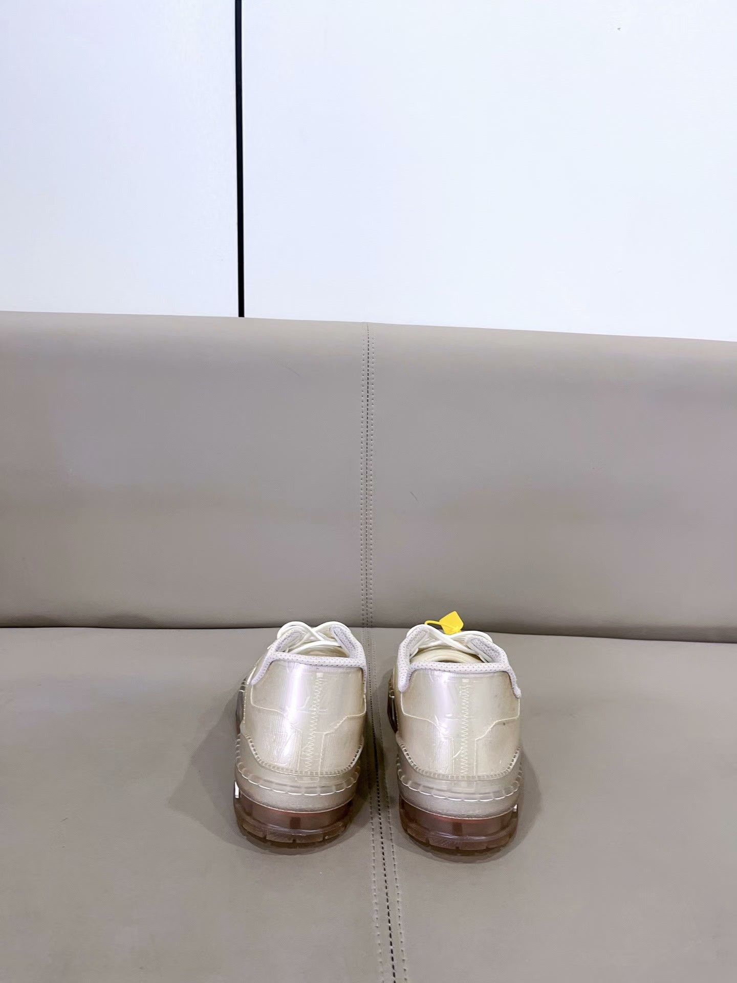 Louis Vuitton Louis Vuitton LV Trainer Transparent Size US 10 / EU 43 - 2 Thumbnail