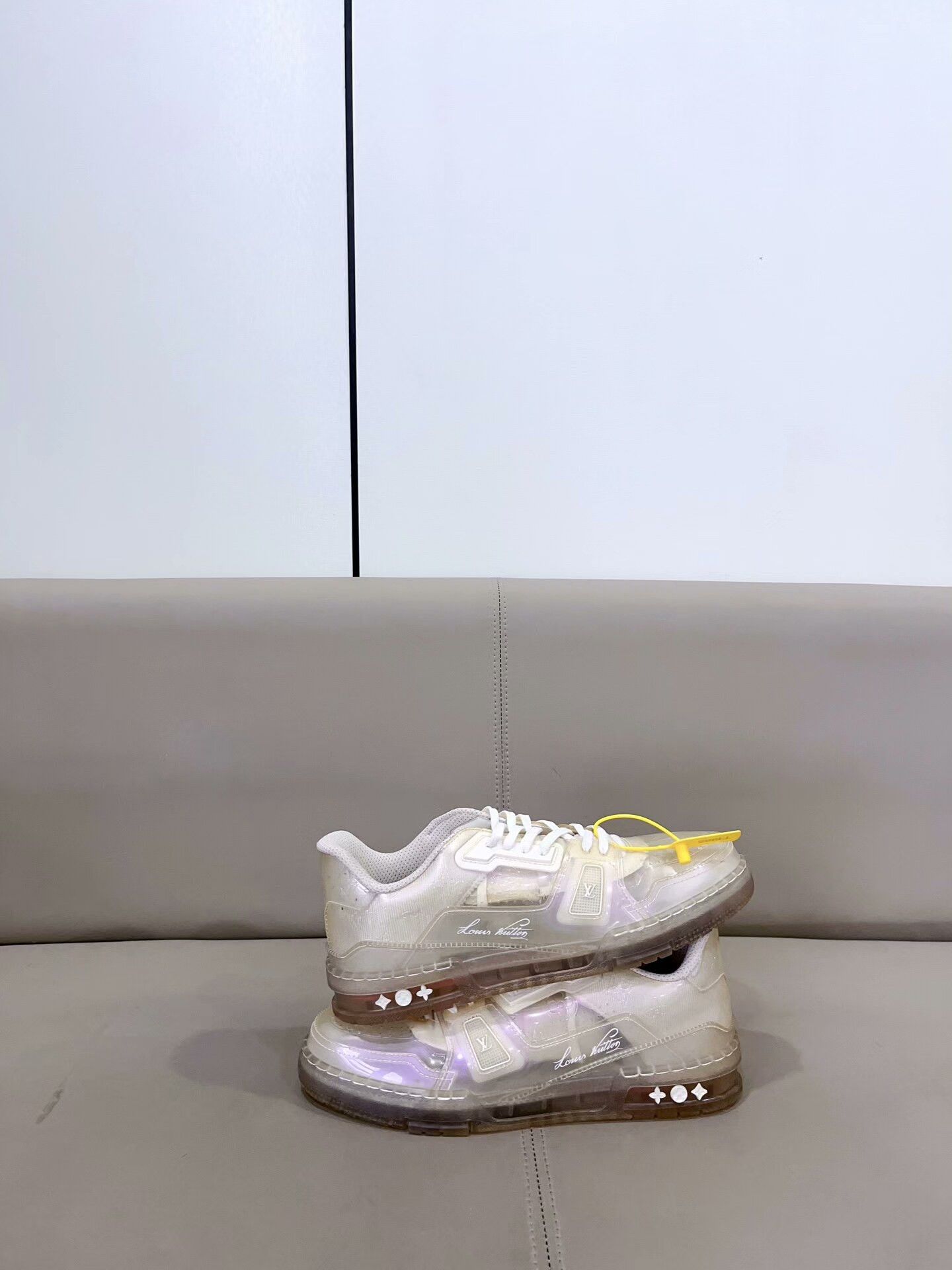 Louis Vuitton Louis Vuitton LV Trainer Transparent Size US 10 / EU 43 - 8 Thumbnail