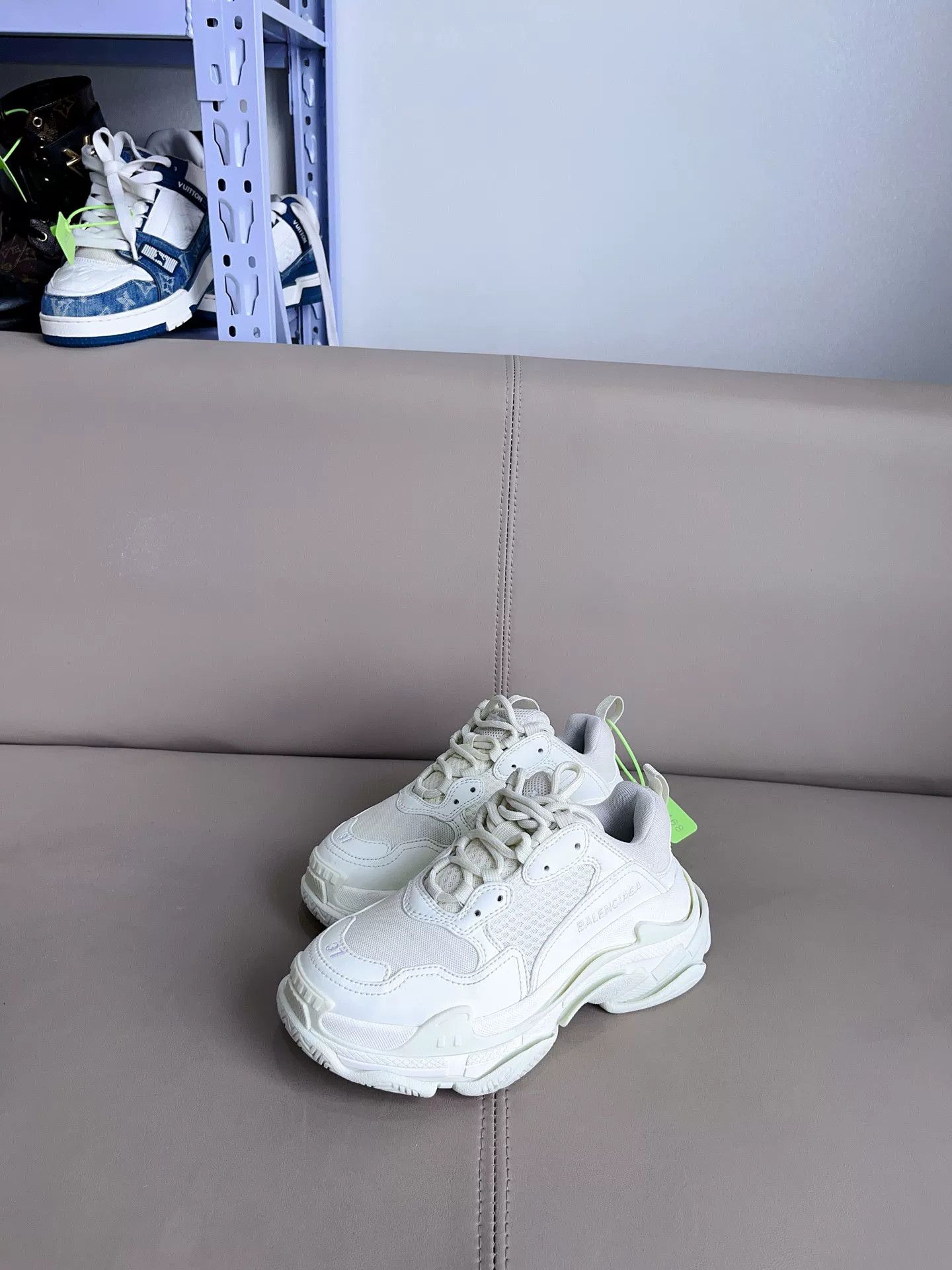 Balenciaga Balenciaga Triple S Sneakers Size US 6 / IT 36 - 2 Thumbnail