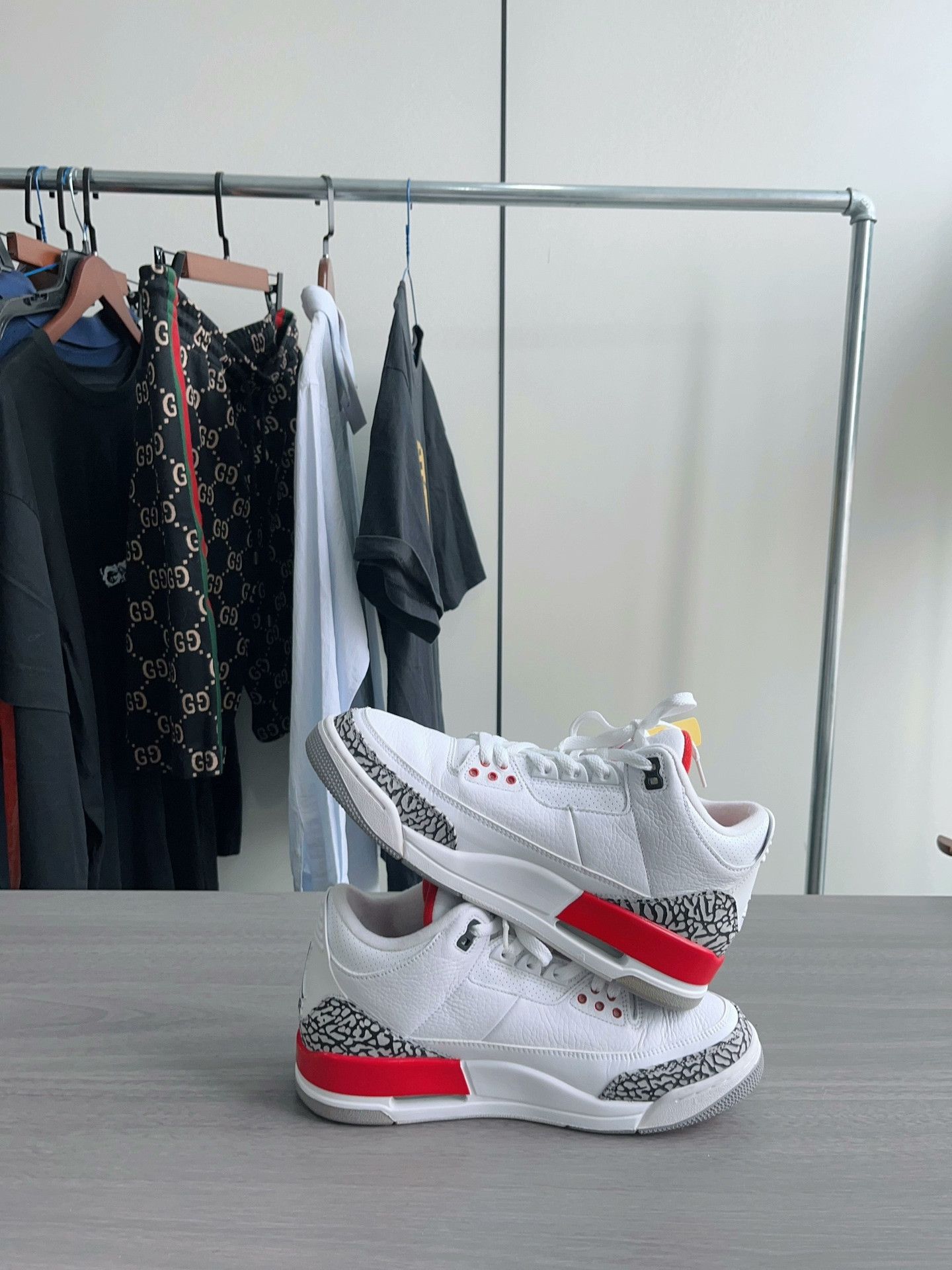 Jordan Brand Air Jordan 3 White Red Size US 10 / EU 43 - 4 Thumbnail