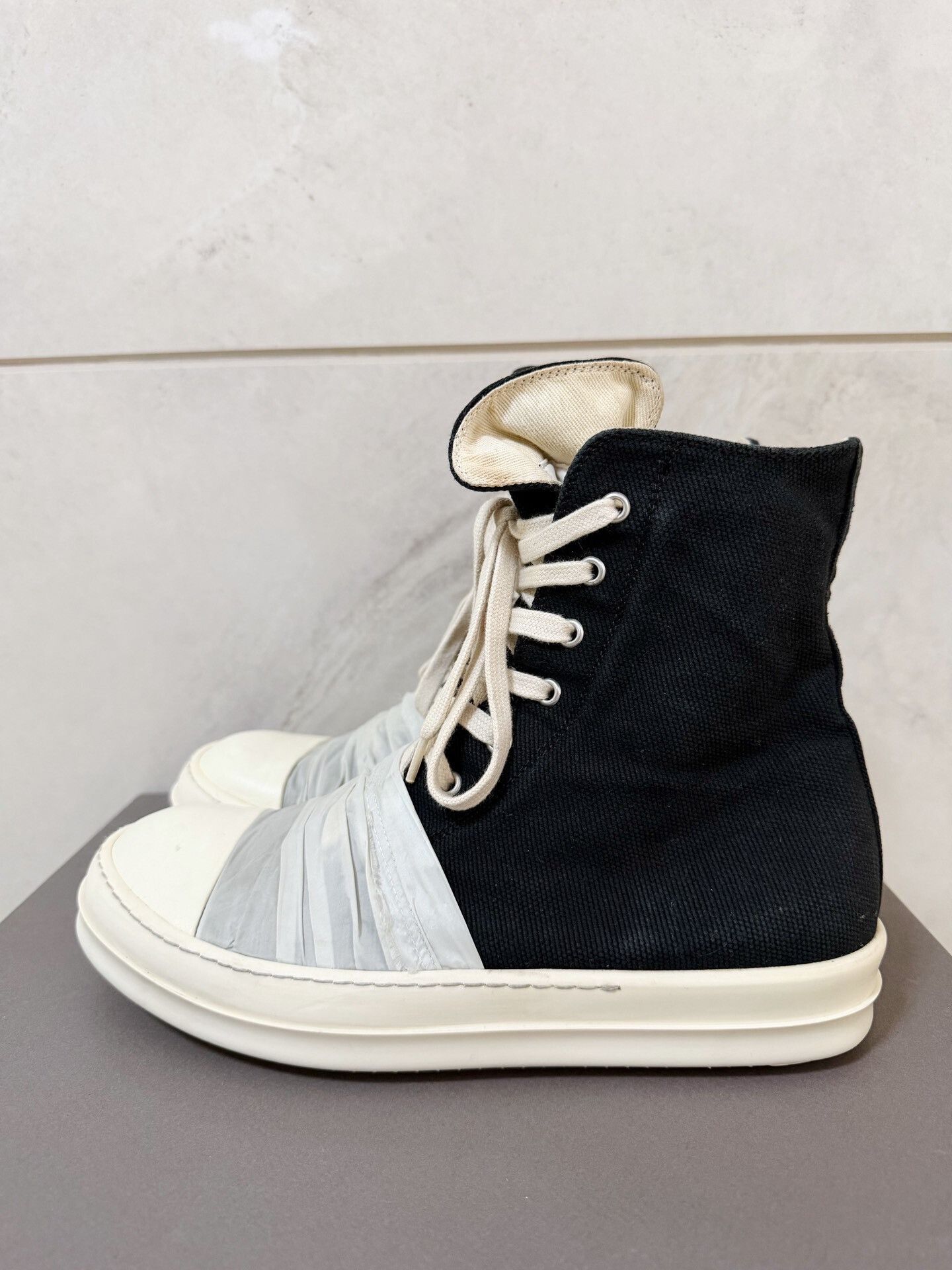 Rick Owens Rick Owens Converse Mummy Bandage White Silk Size US 8 / EU 41 - 2 Thumbnail