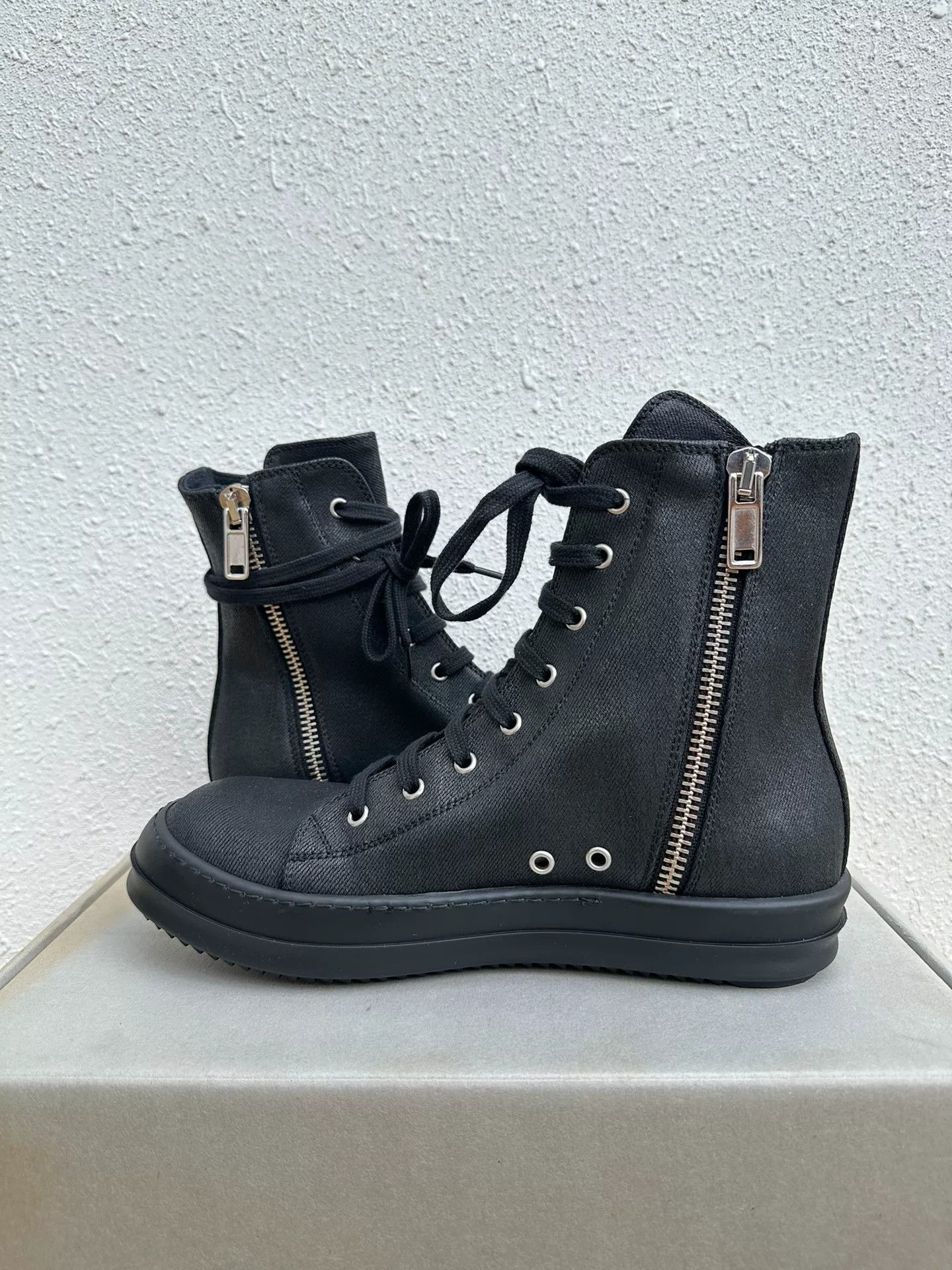 Rick Owens Rick Owens Waxed Converse High-Top Black Size US 8 / EU 41 - 5 Thumbnail