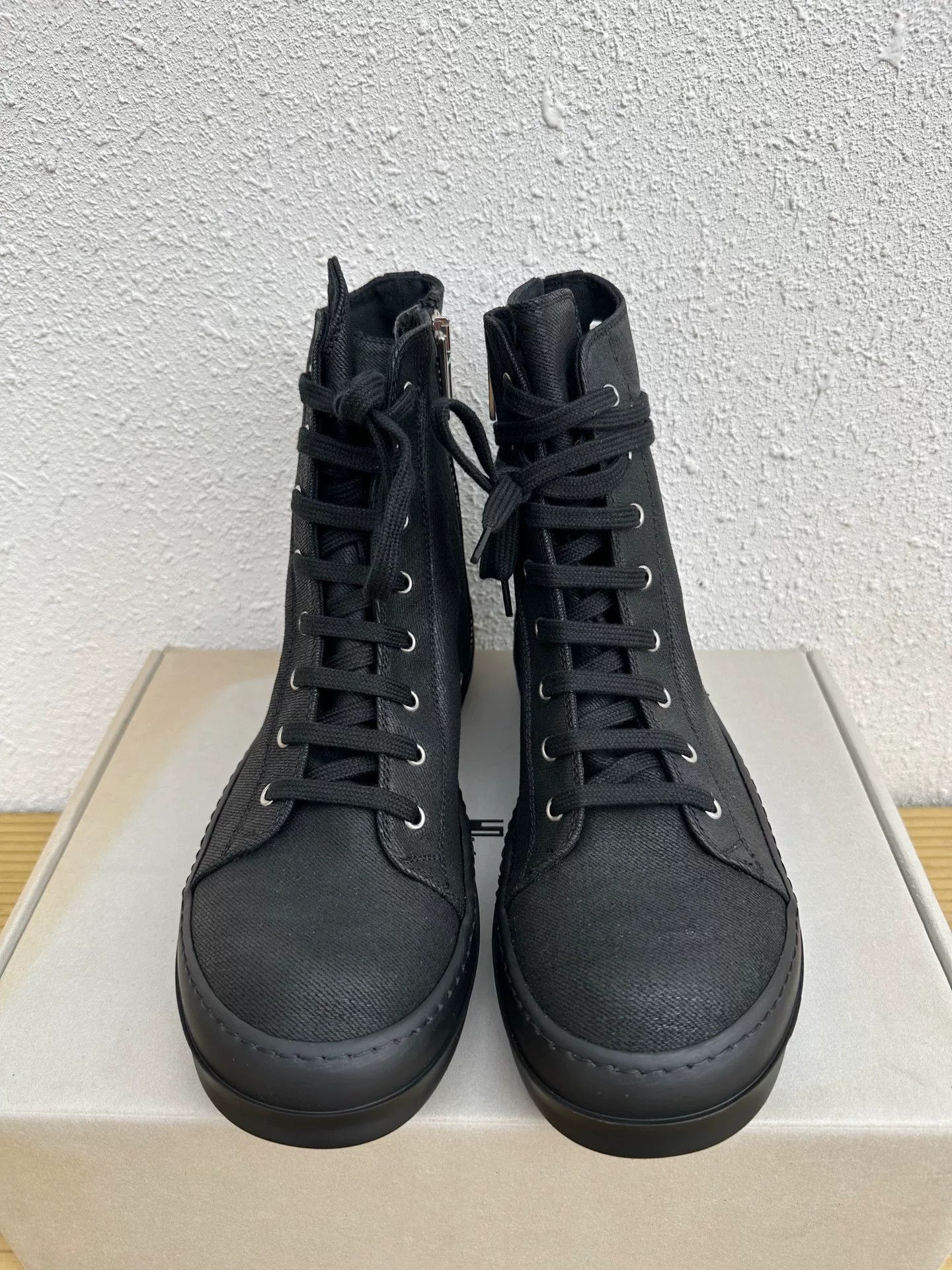 Rick Owens Rick Owens Waxed Converse High-Top Black Size US 8 / EU 41 - 2 Thumbnail