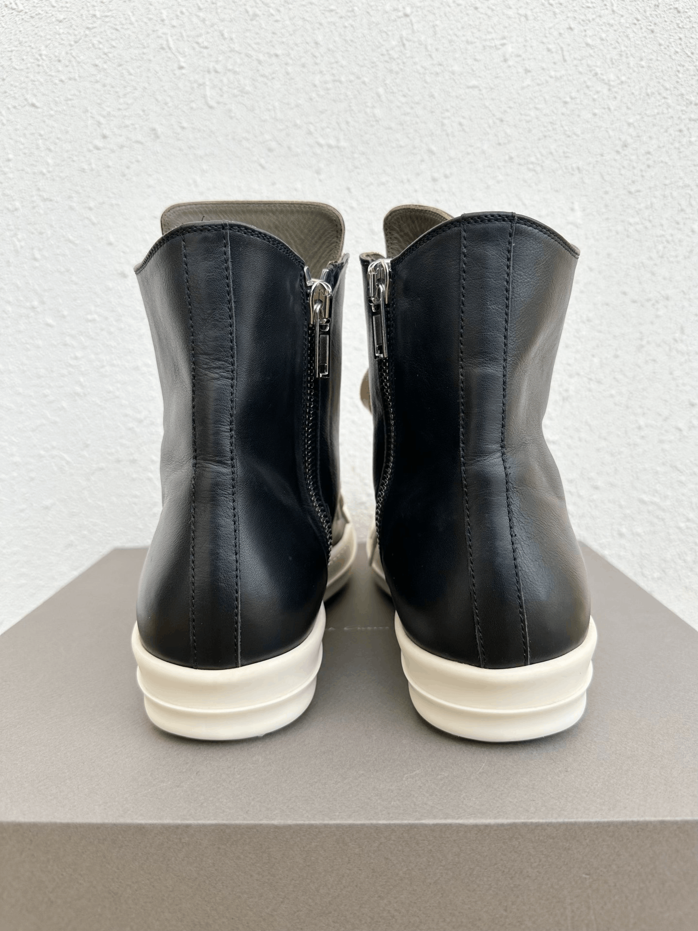 Rick Owens Rick Owens Leather High-Top Black White Size US 9.5 / EU 42-43 - 6 Thumbnail