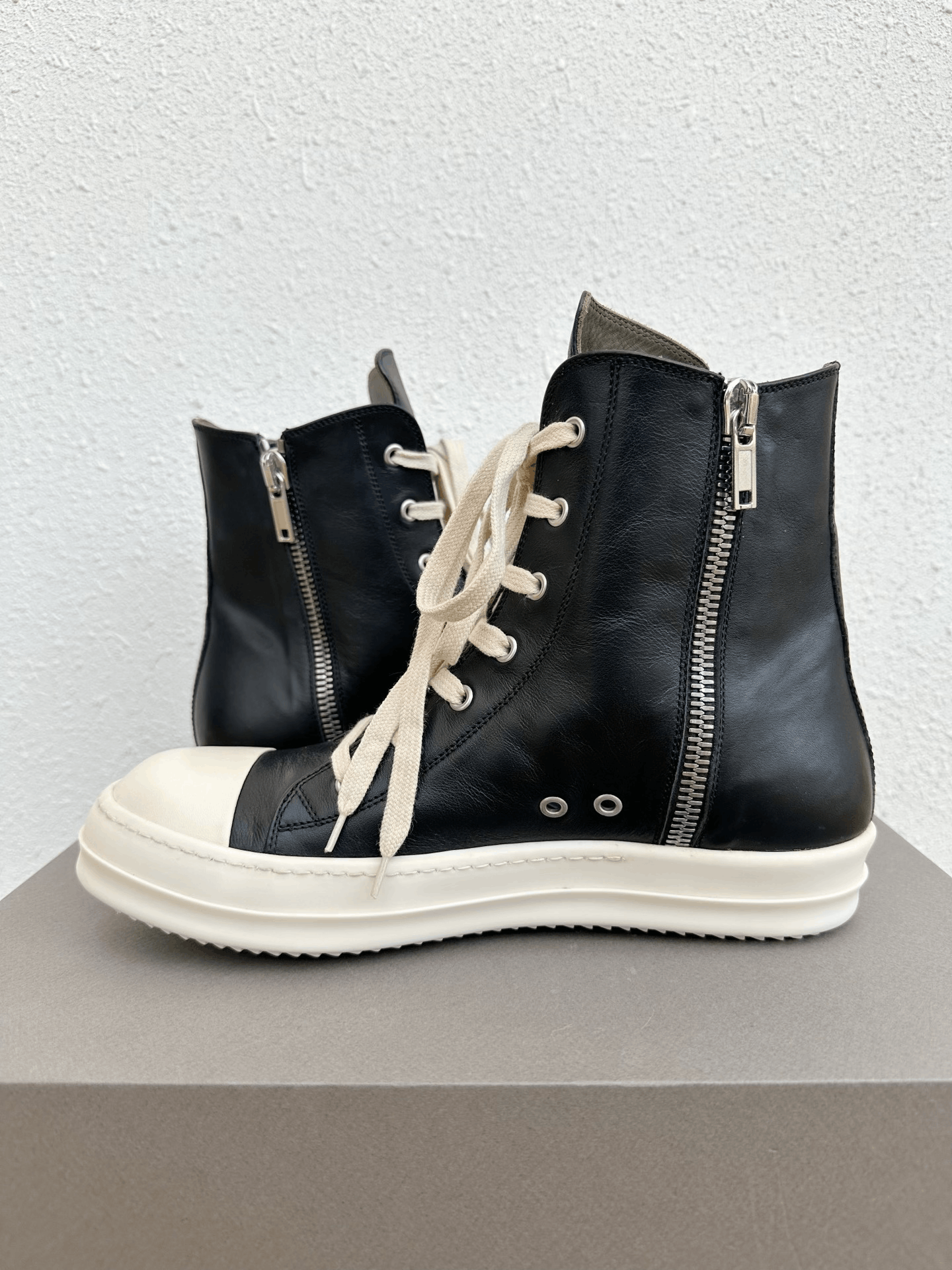 Rick Owens Rick Owens Leather High-Top Black White Size US 9.5 / EU 42-43 - 5 Thumbnail