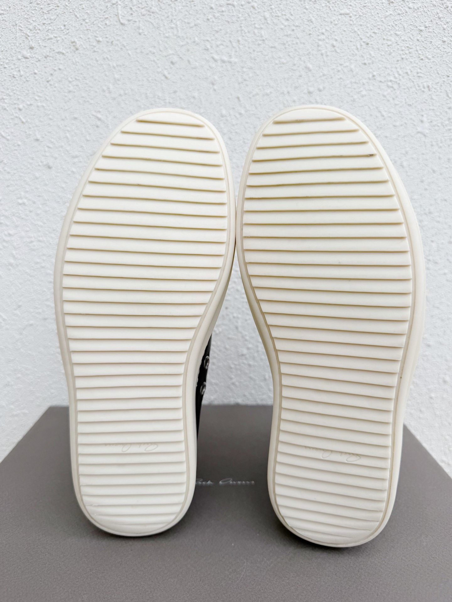 Rick Owens Rick Owens x Converse Women Leather Low-Top Size US 6 / IT 36 - 8 Thumbnail