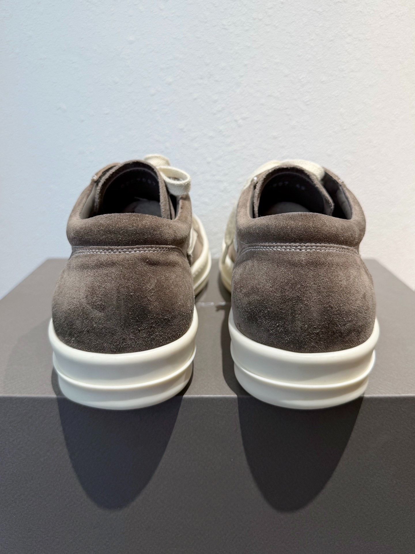Rick Owens Rick Owens Oatmeal Gray Suede Shoes Size US 9 / EU 42 - 7 Thumbnail