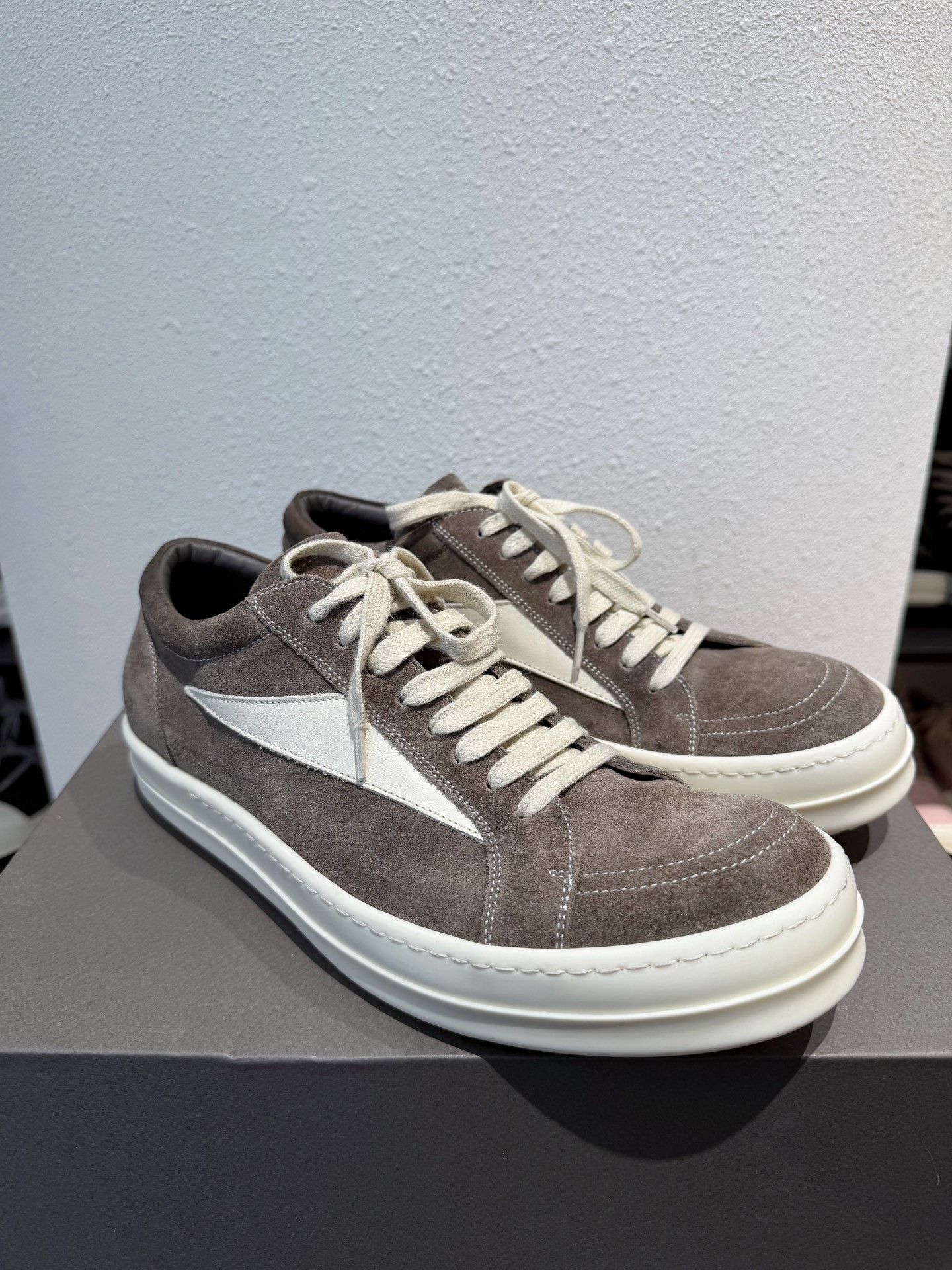 Rick Owens Rick Owens Oatmeal Gray Suede Shoes Size US 9 / EU 42 - 2 Thumbnail