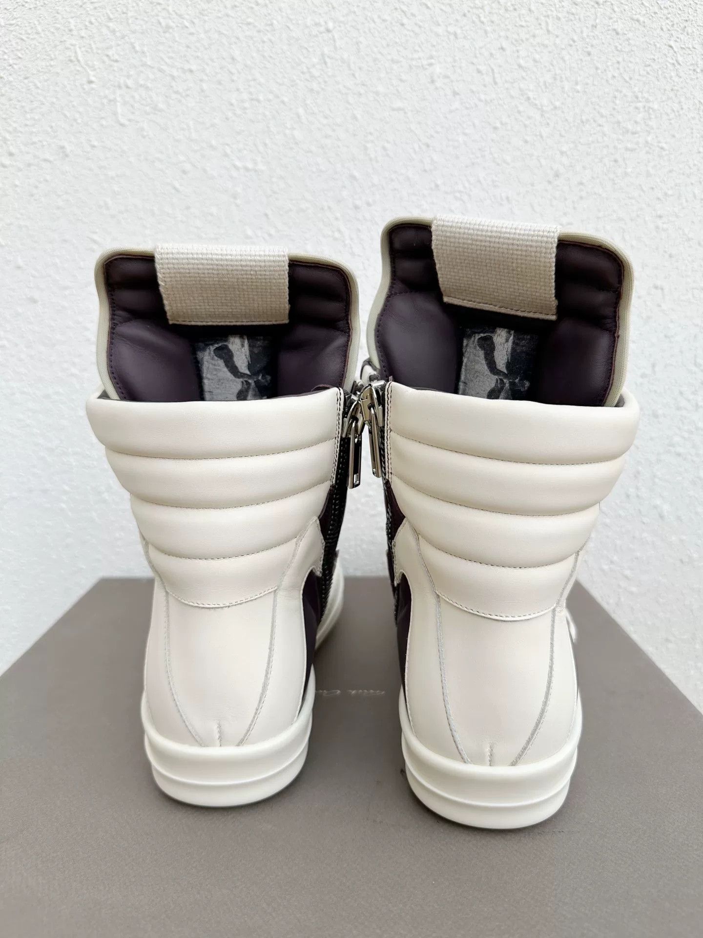 Rick Owens Rick Owens Inverted Triangle Purple White Size US 6 / EU 39 - 7 Thumbnail