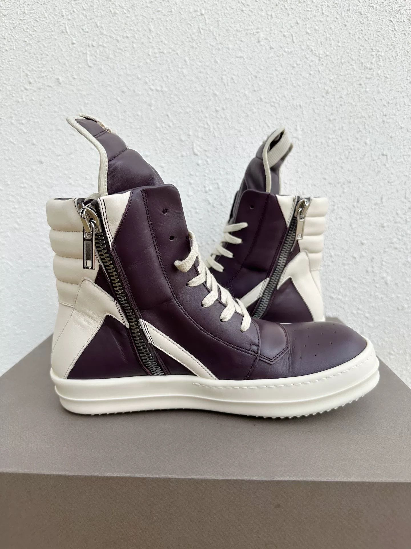 Rick Owens Rick Owens Inverted Triangle Purple White Size US 6 / EU 39 - 5 Thumbnail