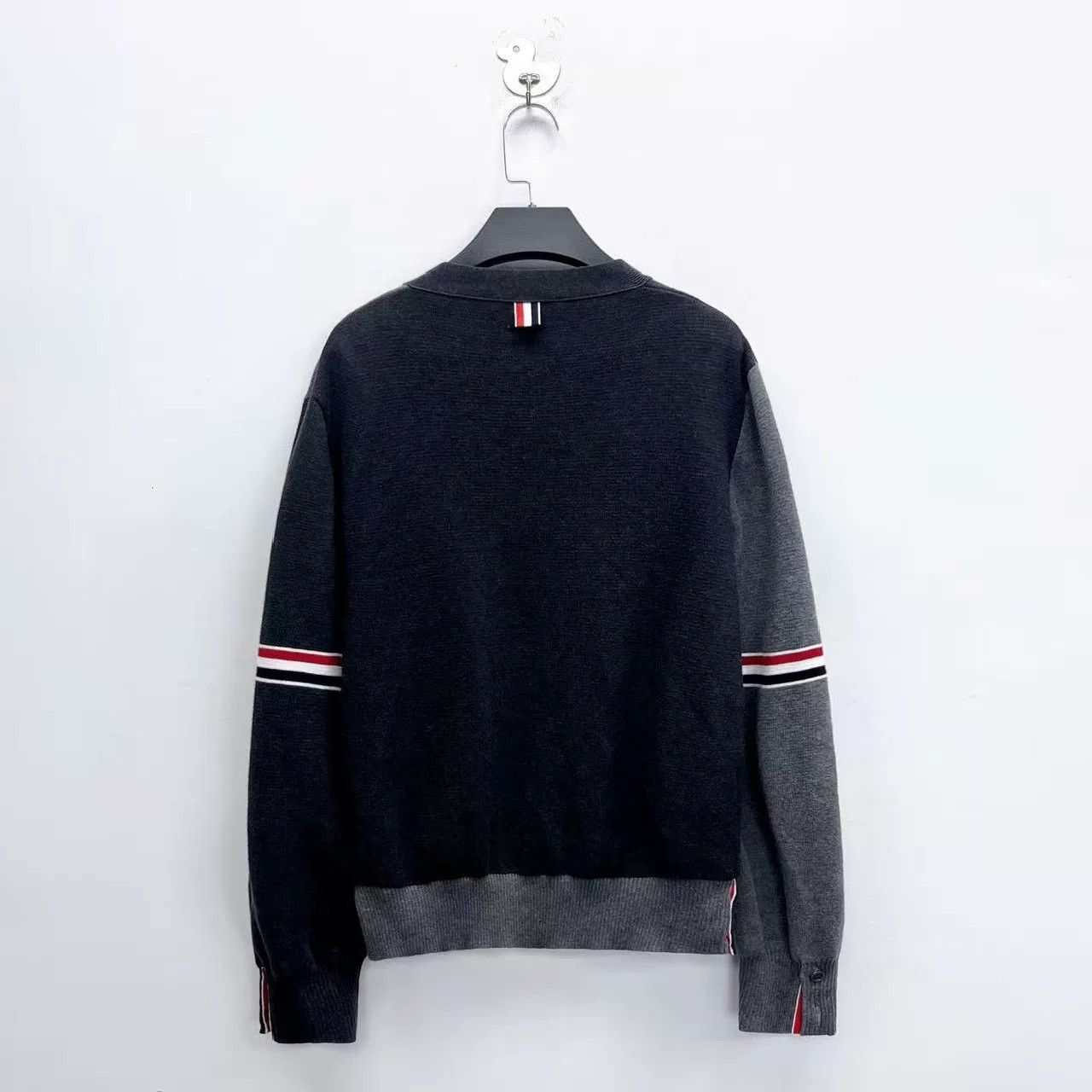 Thom Browne Thom Browne New Gray Stripe Knit Cardigan Size US L / EU 52-54 / 3 - 2 Thumbnail