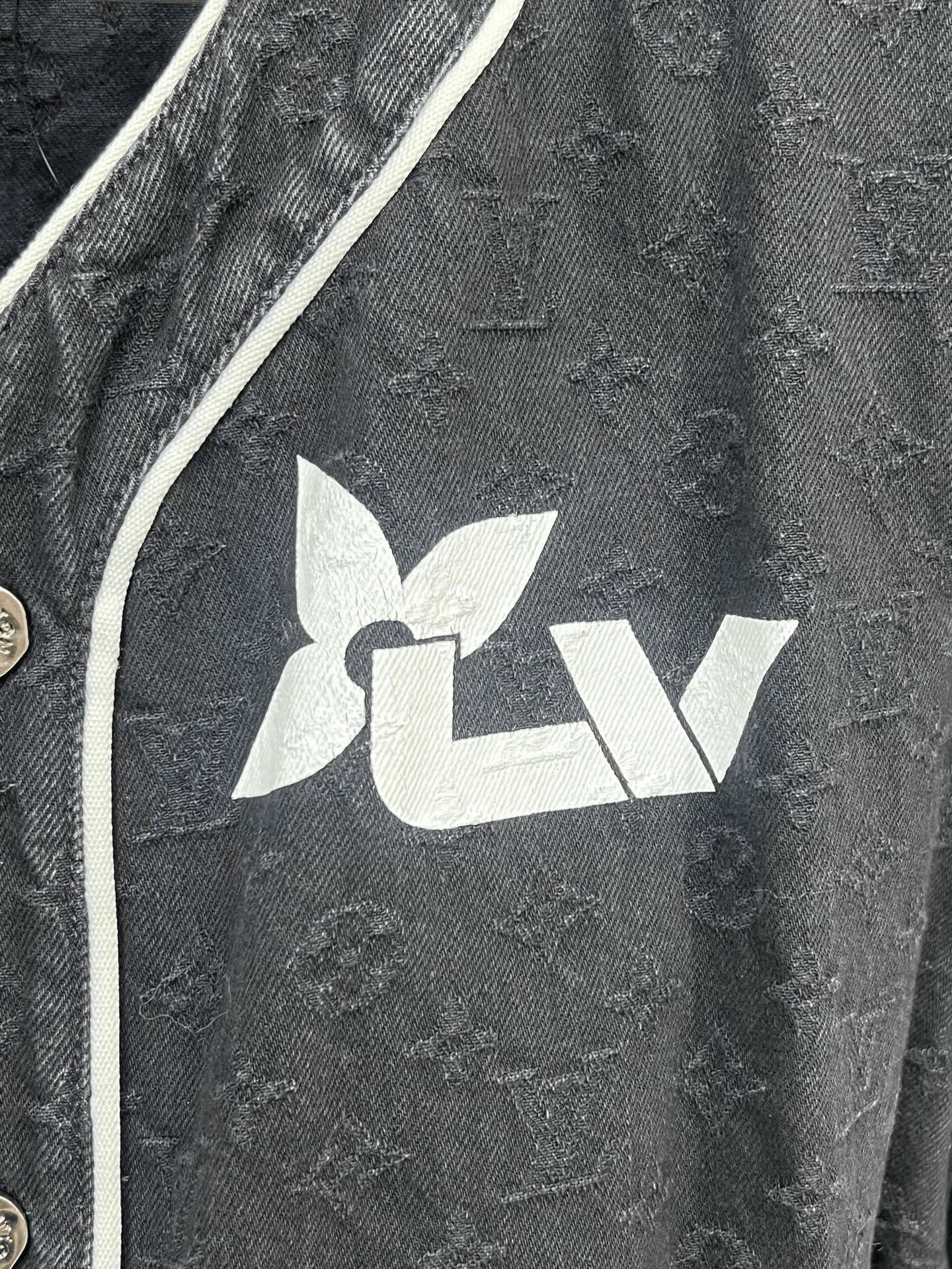 Louis Vuitton LV Embossed Baseball Cardigan Size US L / EU 52-54 / 3 - 4 Thumbnail