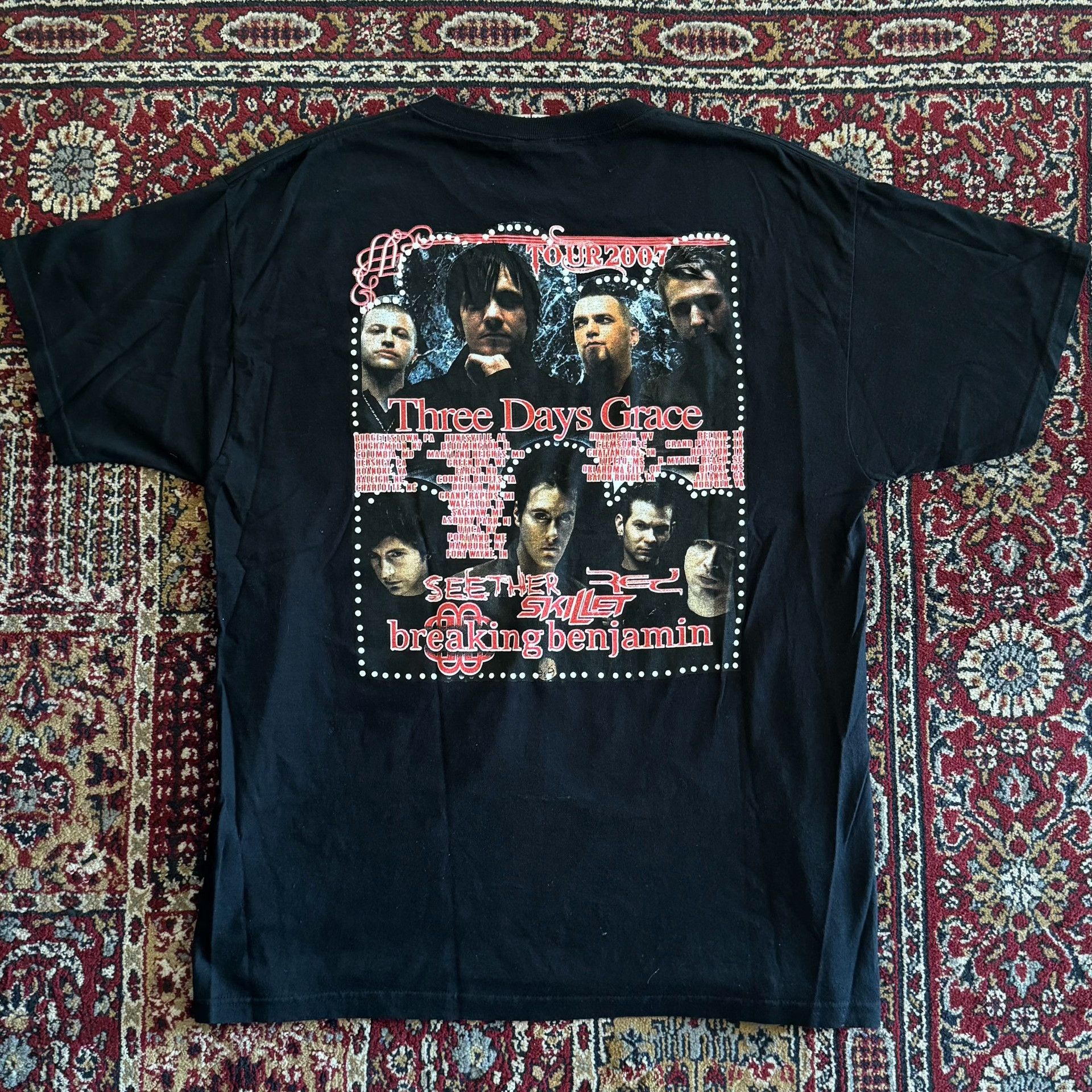 Vintage Vintage Three Days Grace Tee Size US XL / EU 56 / 4 - 4 Thumbnail
