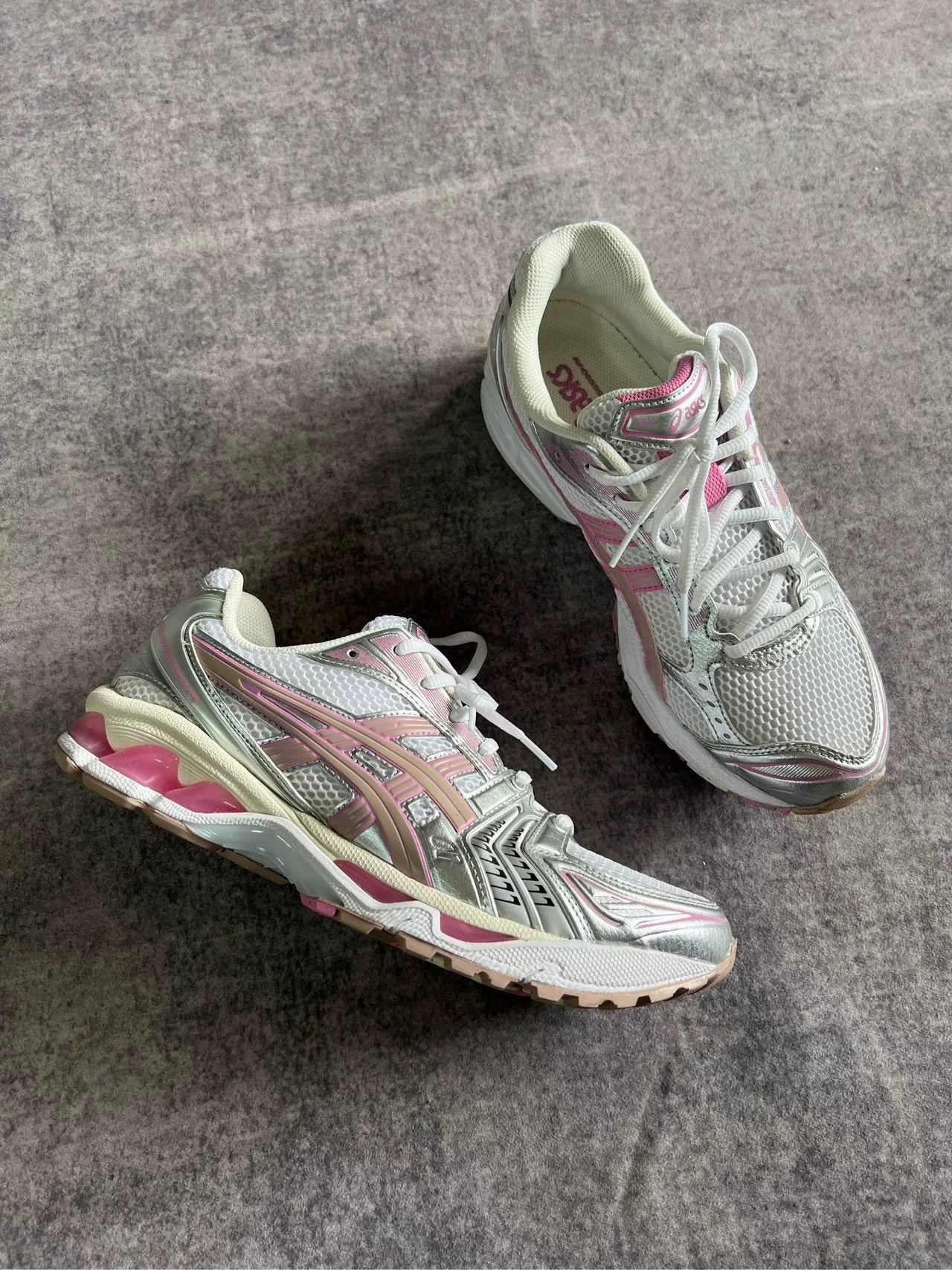 Asics Asics Pink Sports Shoes Size US 10.5 / EU 43-44 - 2 Thumbnail
