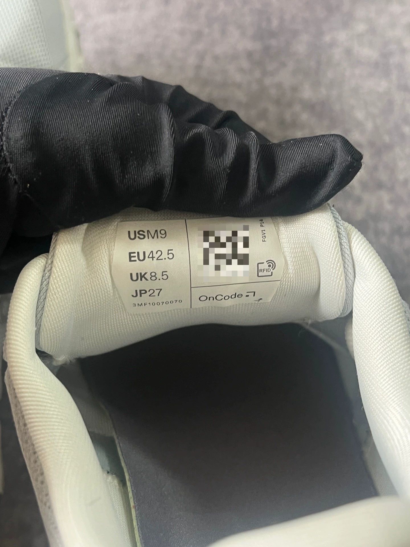 On On Sports Shoes Size US 9.5 / EU 42-43 - 6 Thumbnail