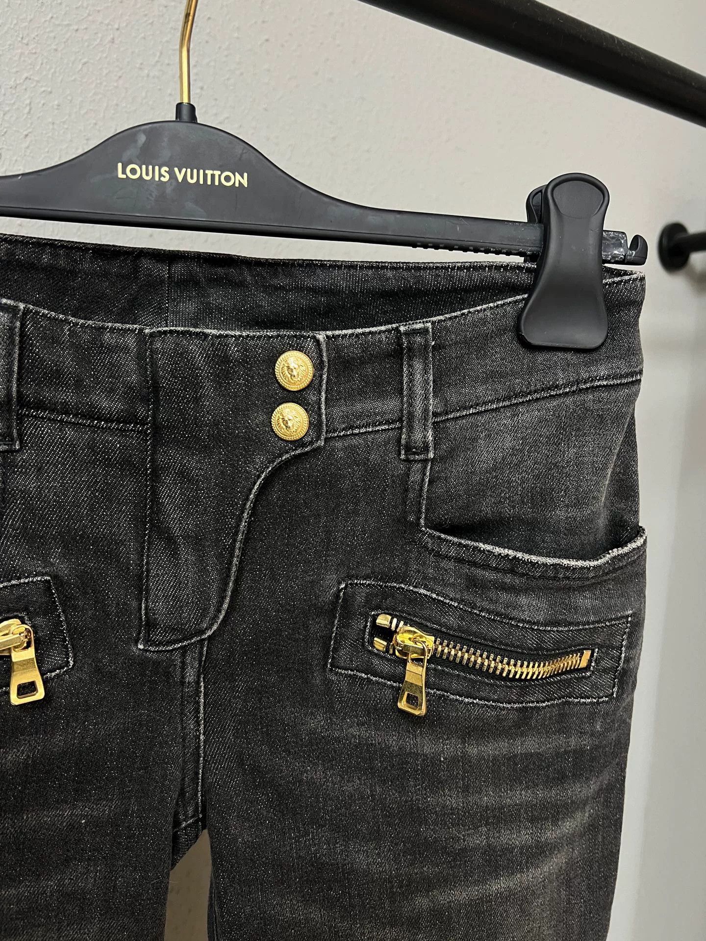 Balmain Balmain Gold Button Jeans Size US 36 / EU 52 - 3 Thumbnail