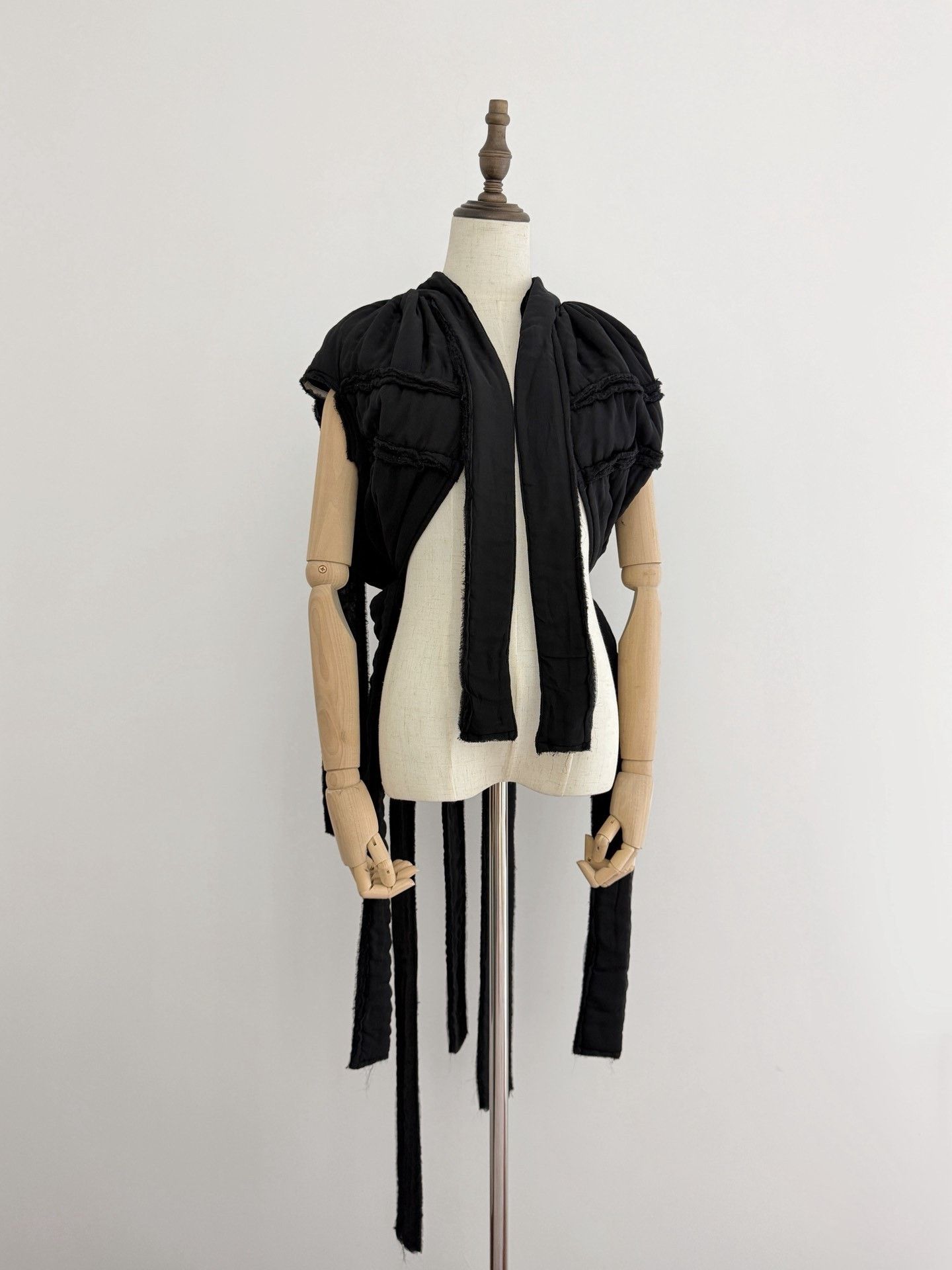 Rei Kawakubo Comme des Garçons 3D Rose Cocoon Jacket Size M / US 6-8 / IT 42-44 - 7 Thumbnail