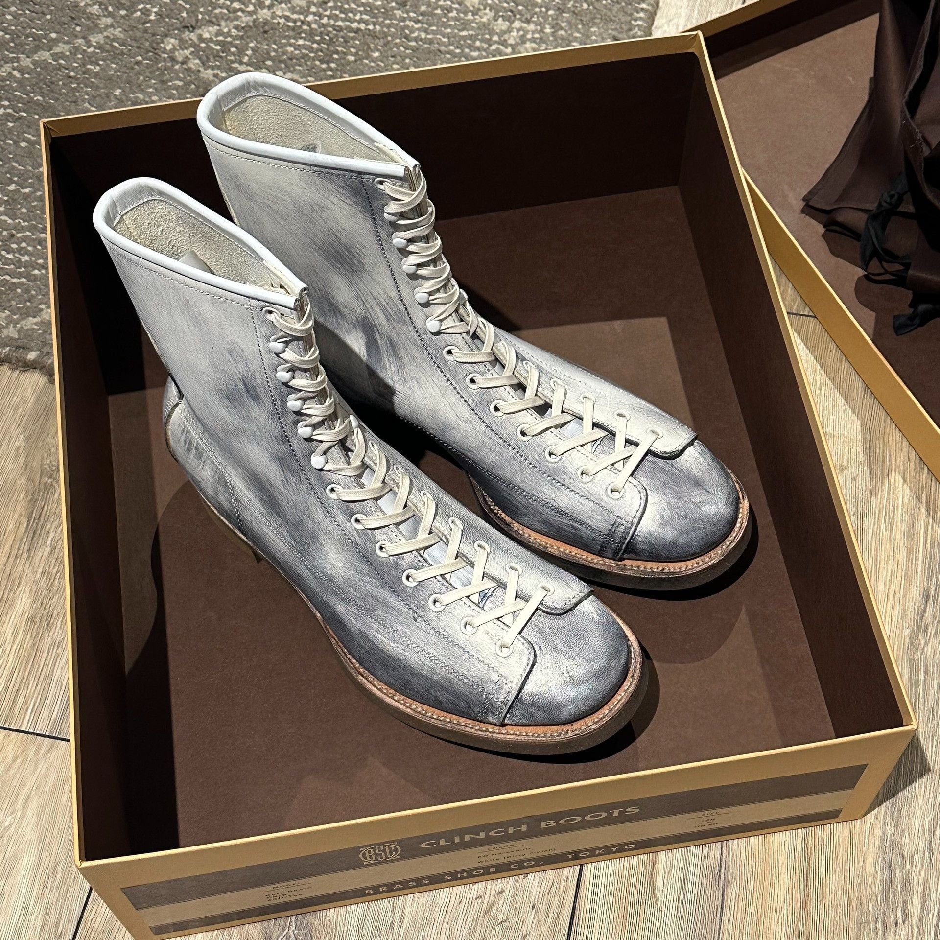 Clinch Boots Clinch Gary White Horsehide Boots Size US 9.5 / EU 42-43 - 2 Thumbnail
