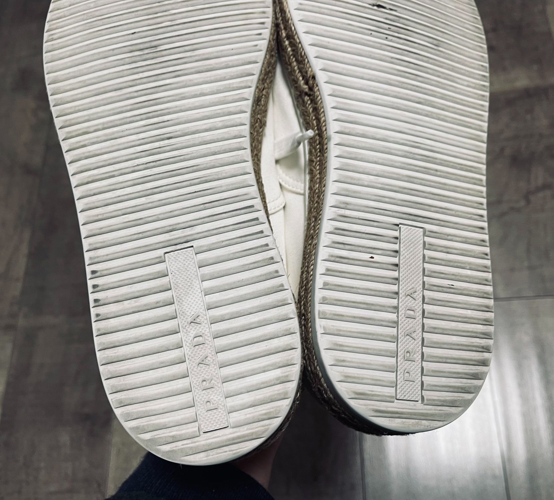 Prada Prada Classic White Leather Sneakers Size US 10 / EU 43 - 9 Thumbnail