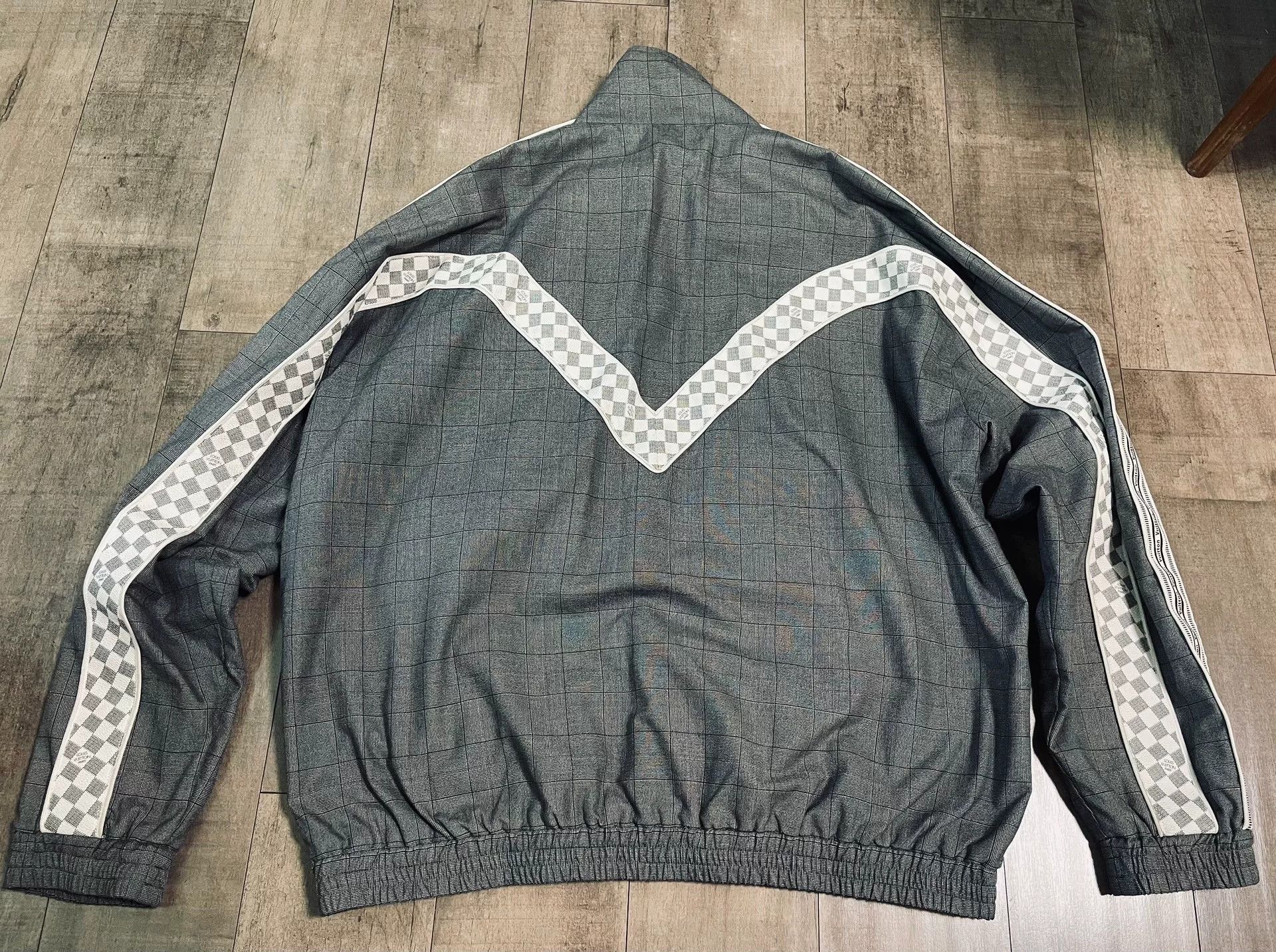 Louis Vuitton LV Large Check Vintage Jacket Size US M / EU 48-50 / 2 - 9 Thumbnail