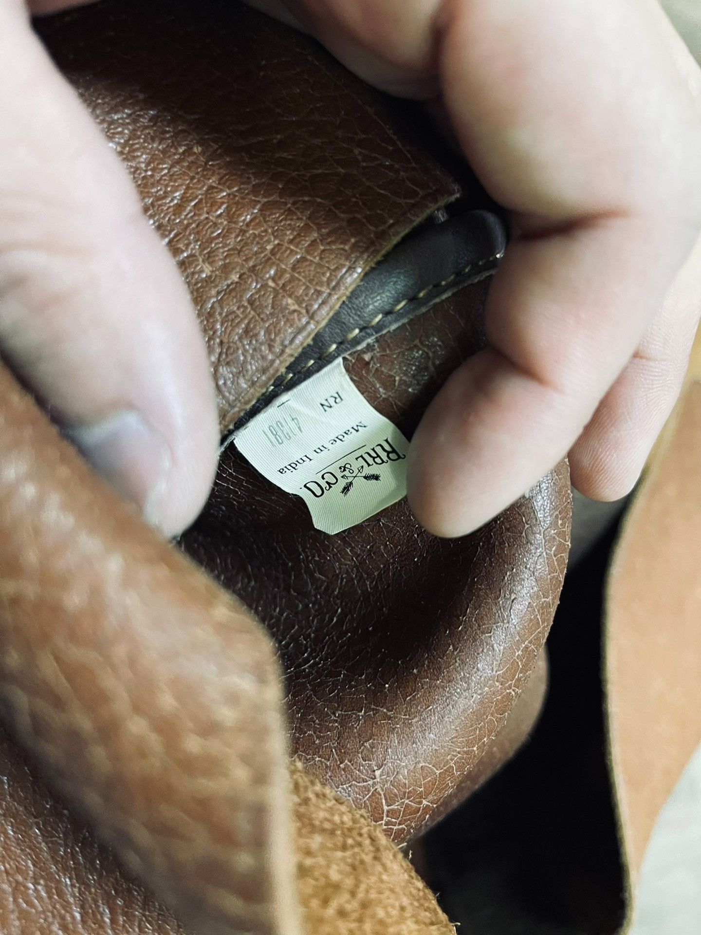 RRL Ralph Lauren RRL Classic Crackle Leather Messenger Bag Size ONE SIZE - 5 Thumbnail