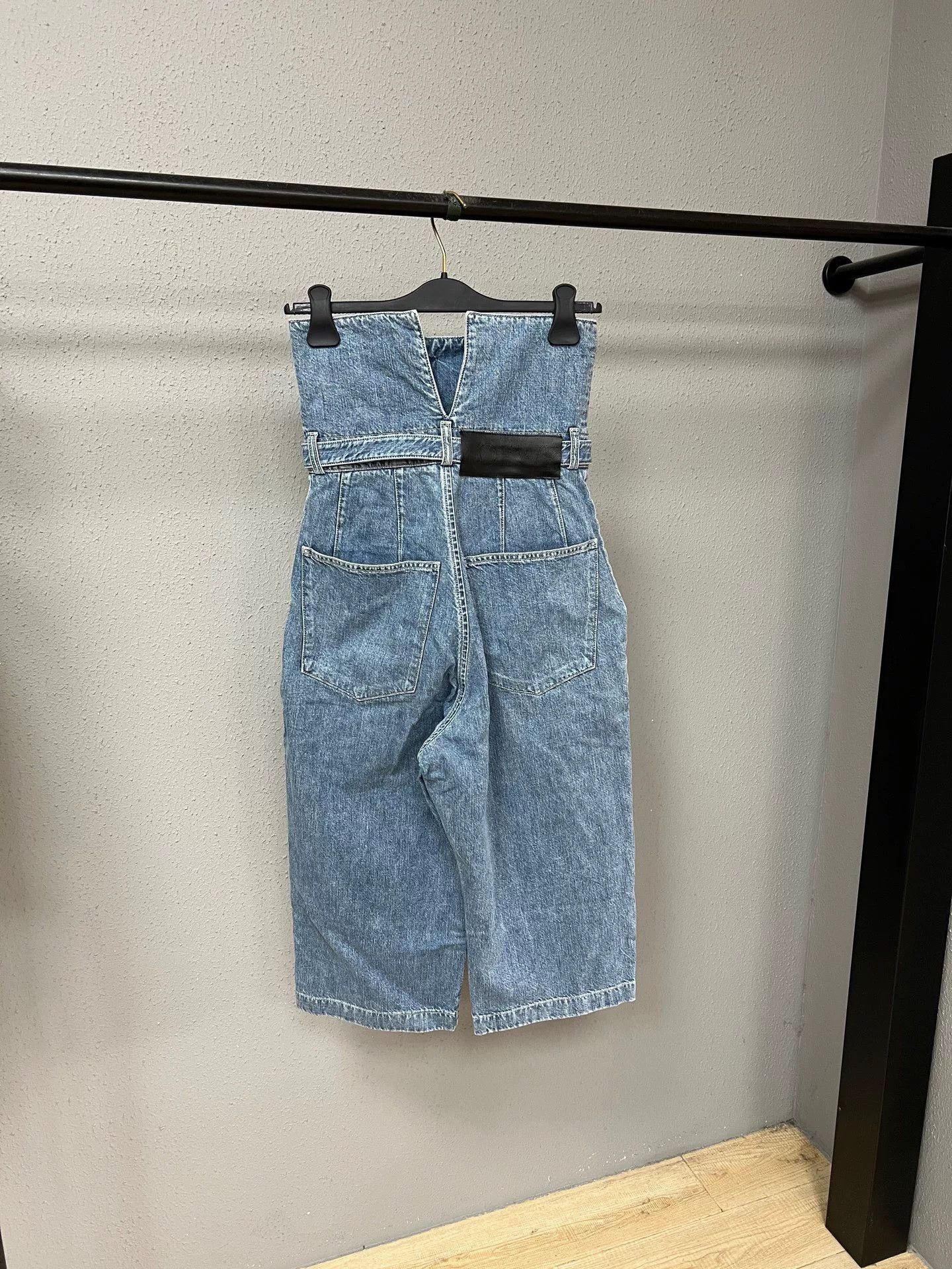 Loewe Loewe High-Waist Jeans Size 34" / US 12 / IT 48 - 2 Thumbnail