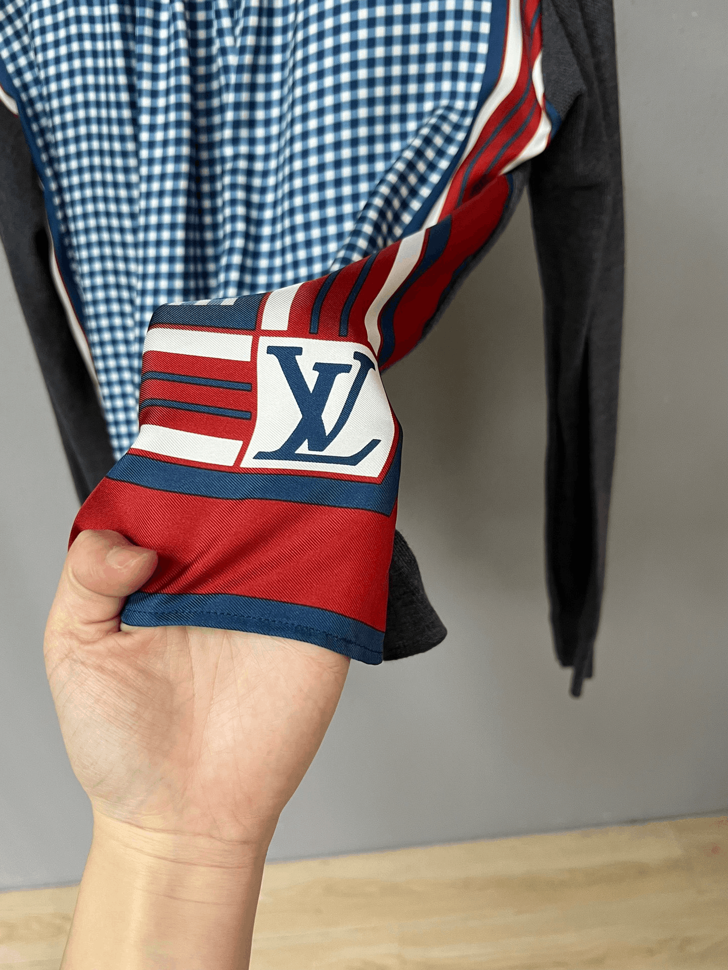 Louis Vuitton LV Patchwork Knit Cardigan Size XS / US 0-2 / IT 36-38 - 3 Thumbnail