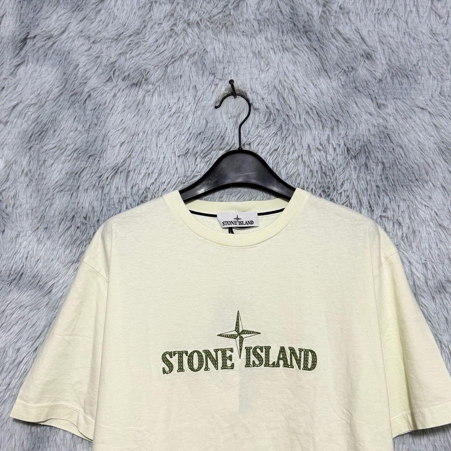 Stone Island Stone Island Embroidered Logo T-Shirt Size US L / EU 52-54 / 3 - 3 Thumbnail