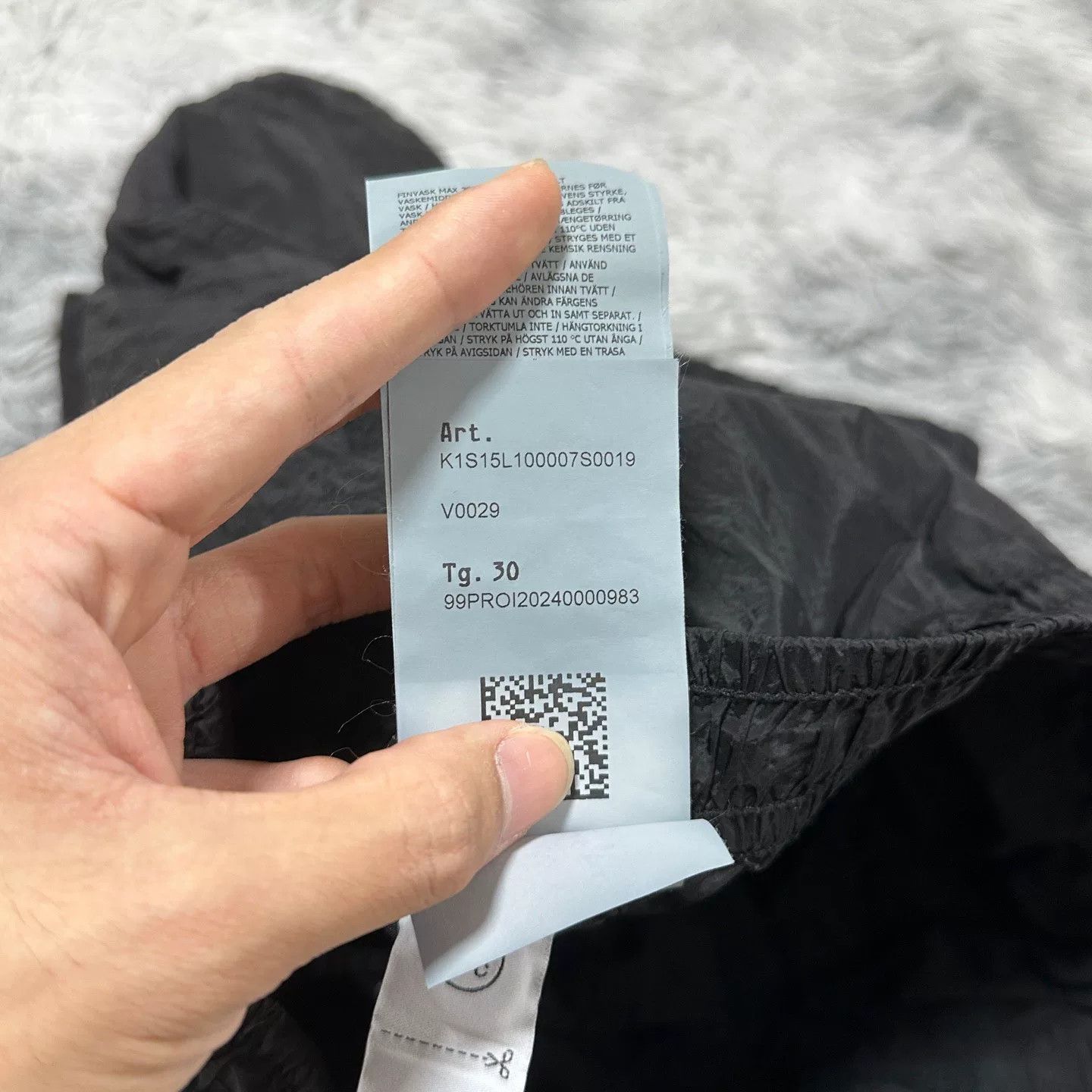 Stone Island Stone Island 25SS Metal Nylon Shorts Size US 30 / EU 46 - 6 Thumbnail