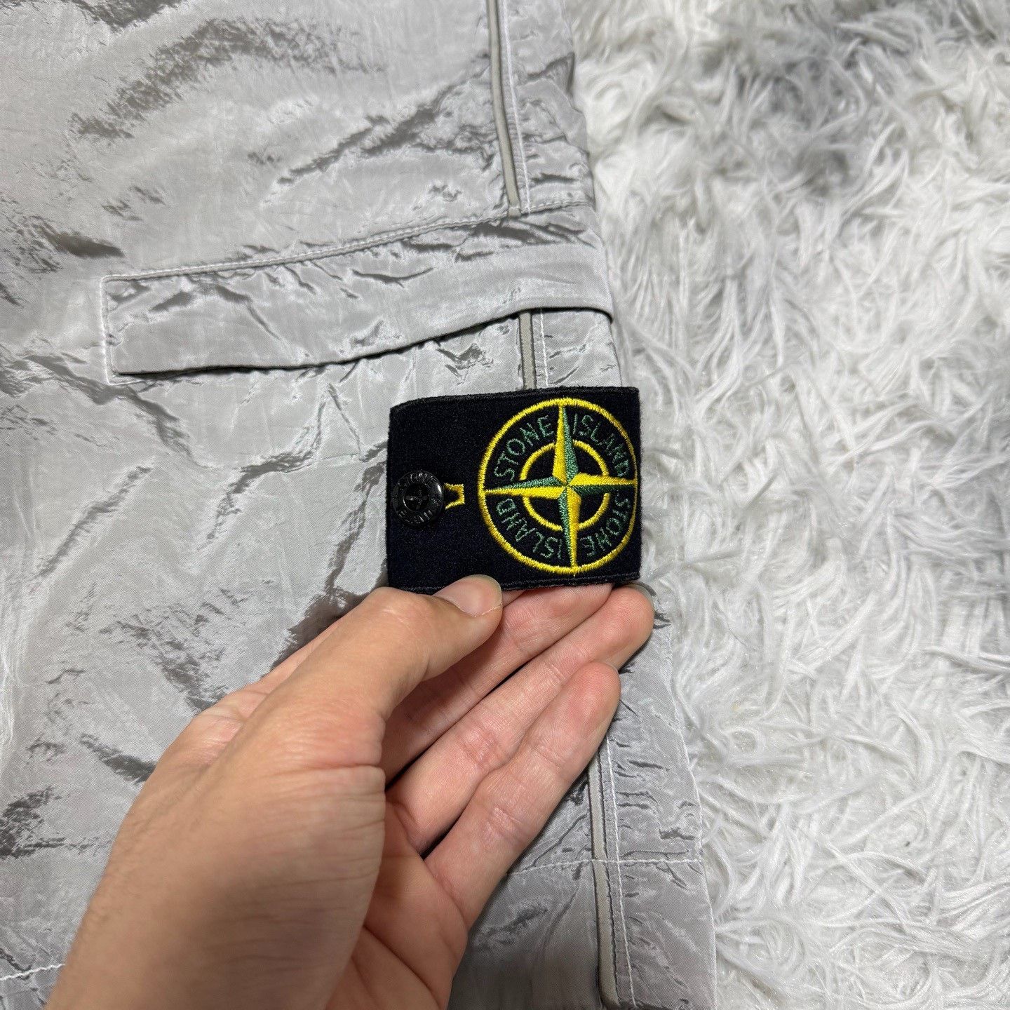 Stone Island Stone Island Metallic Nylon Silver Shorts W32 Size US 32 / EU 48 - 3 Thumbnail
