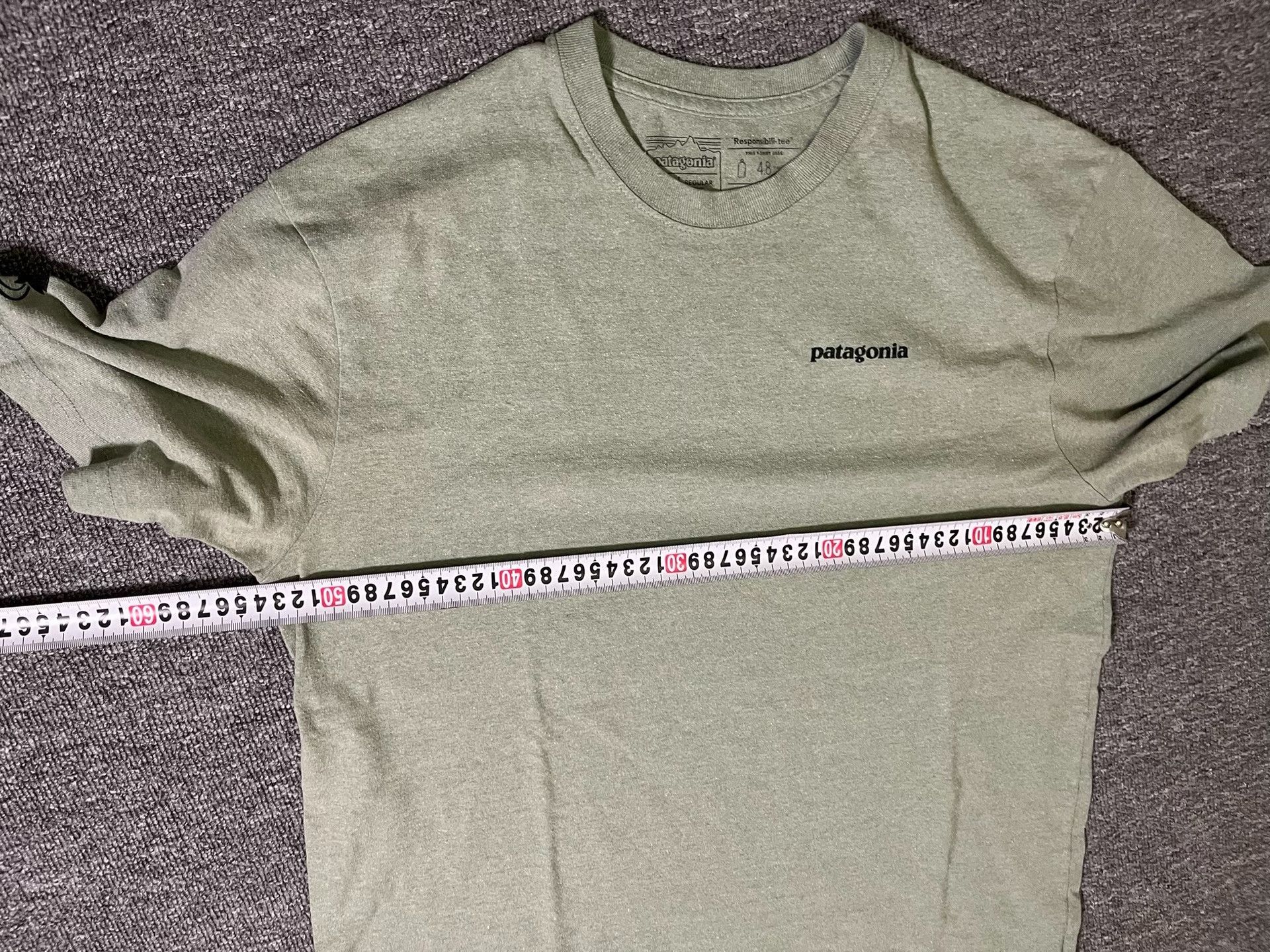 Patagonia Patagonia Men's Trout Responsibili-Tee Size US M / EU 48-50 / 2 - 7 Thumbnail