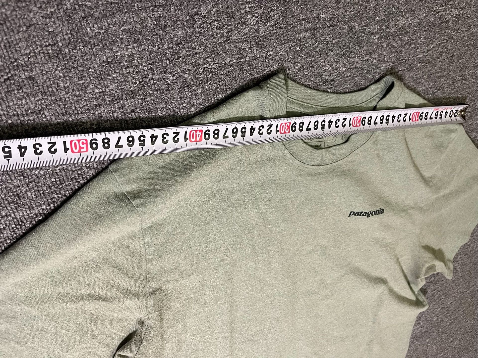 Patagonia Patagonia Men's Trout Responsibili-Tee Size US M / EU 48-50 / 2 - 5 Thumbnail