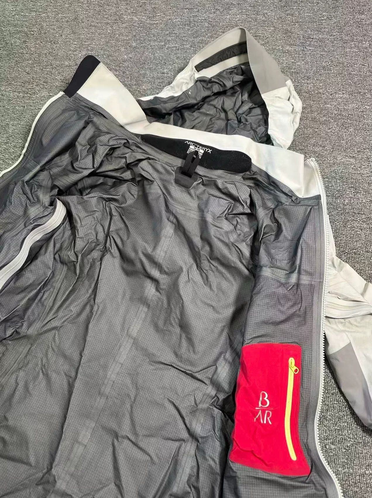 Arc'teryx Arcteryx Beta AR Women's Jacket M Size M / US 6-8 / IT 42-44 - 8 Thumbnail